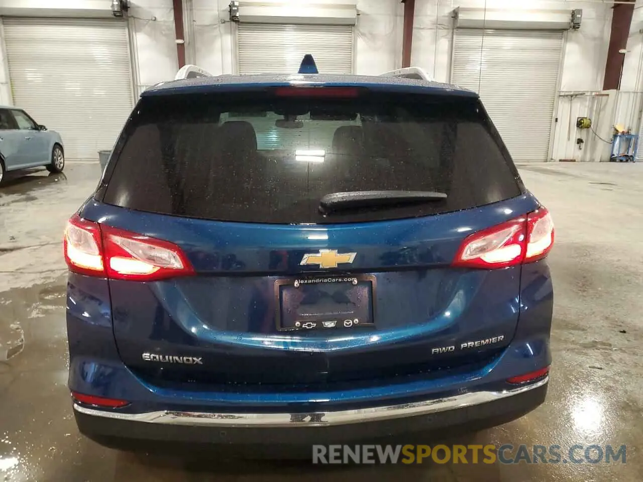 6 Photograph of a damaged car 2GNAXXEVXL6252449 CHEVROLET EQUINOX 2020