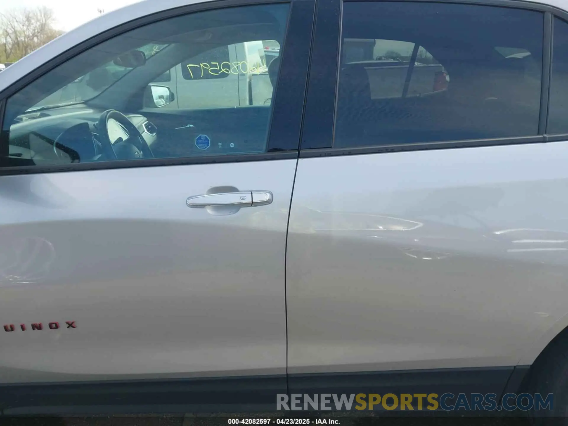 15 Photograph of a damaged car 2GNAXYEX1L6221209 CHEVROLET EQUINOX 2020
