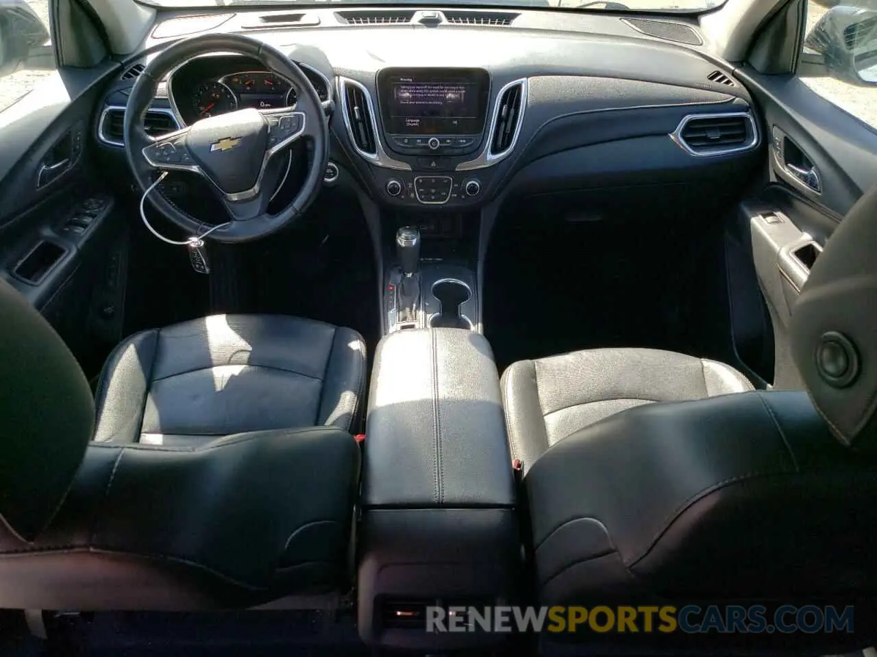 8 Photograph of a damaged car 2GNAXYEX2L6186695 CHEVROLET EQUINOX 2020