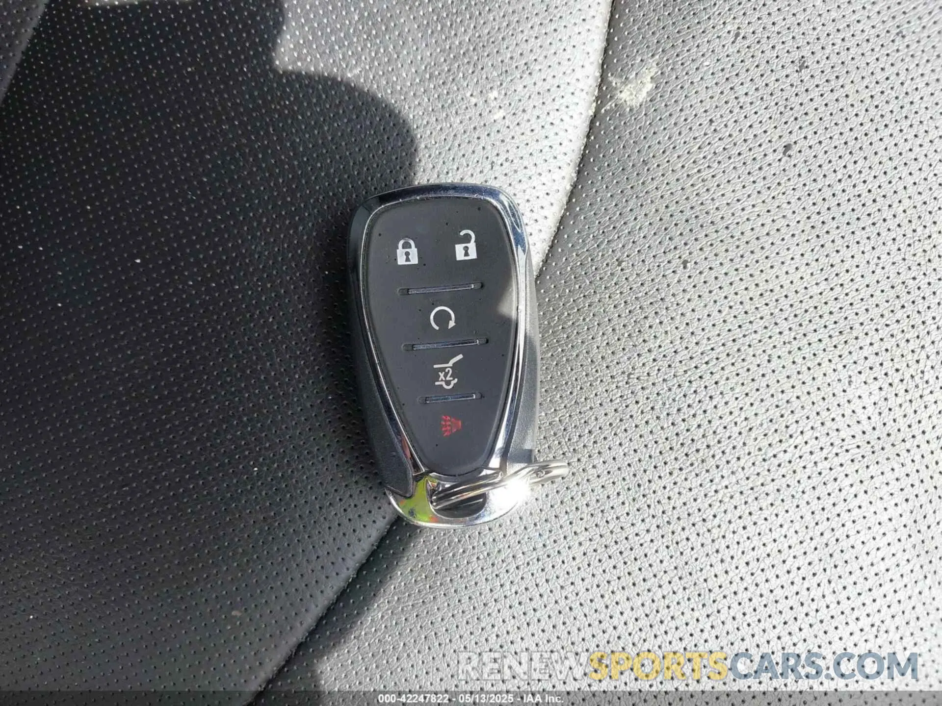 11 Photograph of a damaged car 2GNAXYEX3L6190898 CHEVROLET EQUINOX 2020