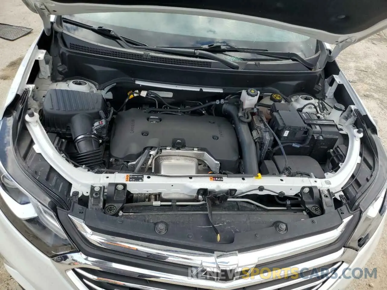 11 Photograph of a damaged car 2GNAXYEX3L6278897 CHEVROLET EQUINOX 2020