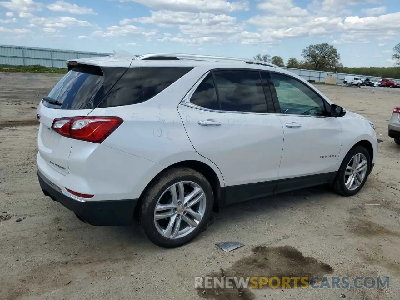 3 Photograph of a damaged car 2GNAXYEX3L6278897 CHEVROLET EQUINOX 2020
