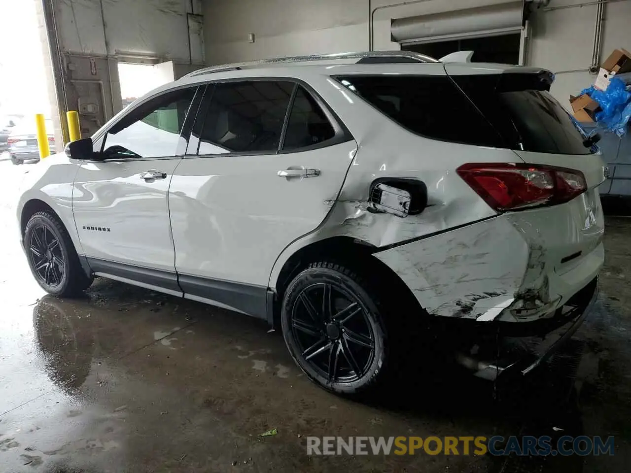 2 Photograph of a damaged car 2GNAXYEX4L6271294 CHEVROLET EQUINOX 2020
