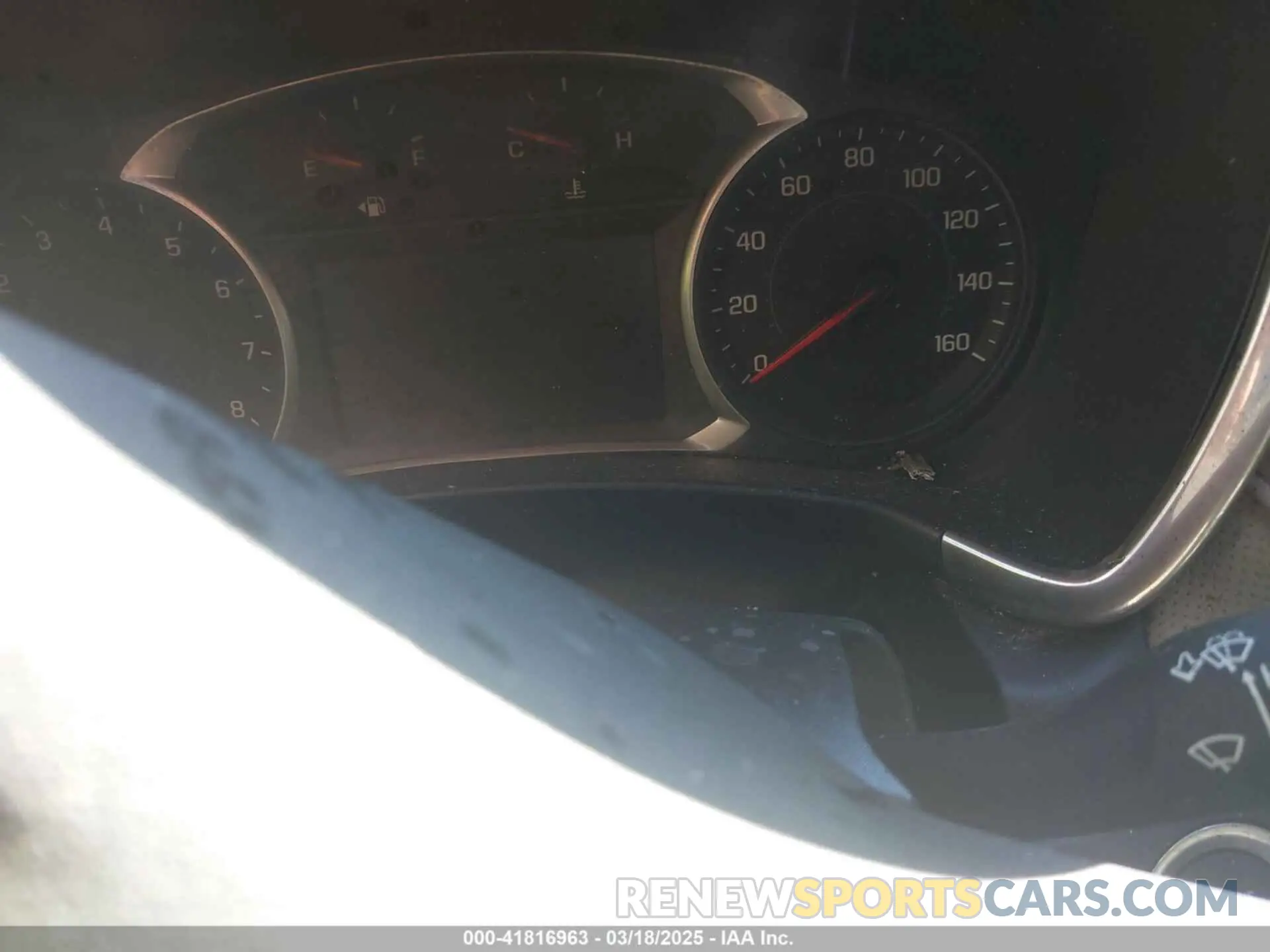7 Photograph of a damaged car 2GNAXYEX7L6157497 CHEVROLET EQUINOX 2020