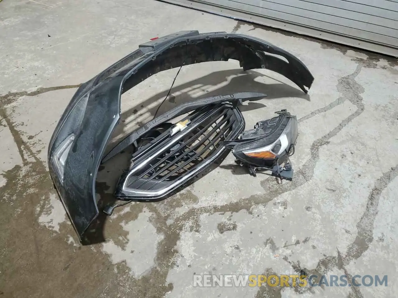 13 Photograph of a damaged car 3GNAX5EV4LS635387 CHEVROLET EQUINOX 2020