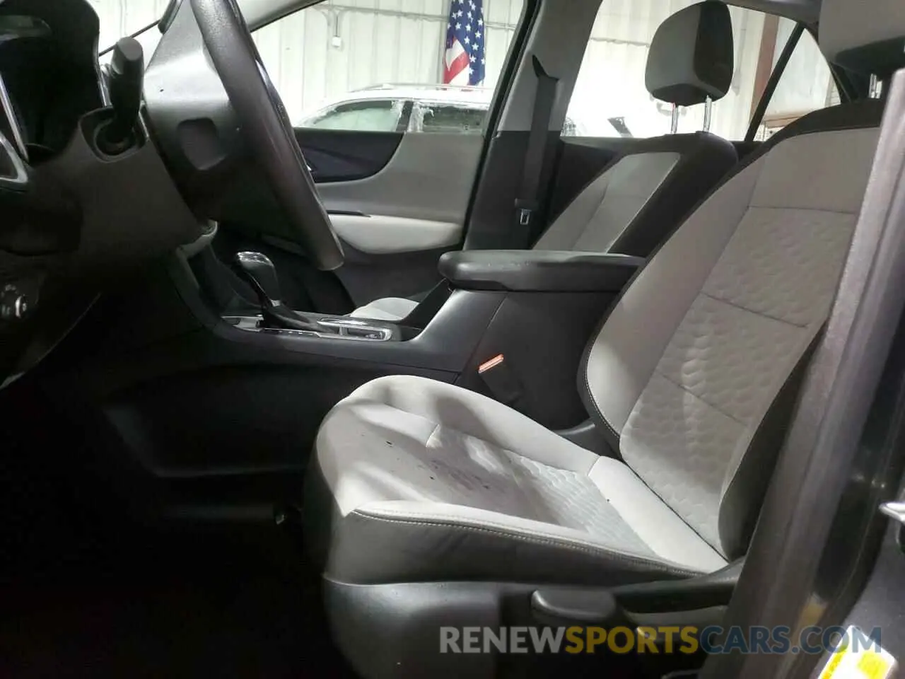 7 Photograph of a damaged car 3GNAX5EV4LS635387 CHEVROLET EQUINOX 2020