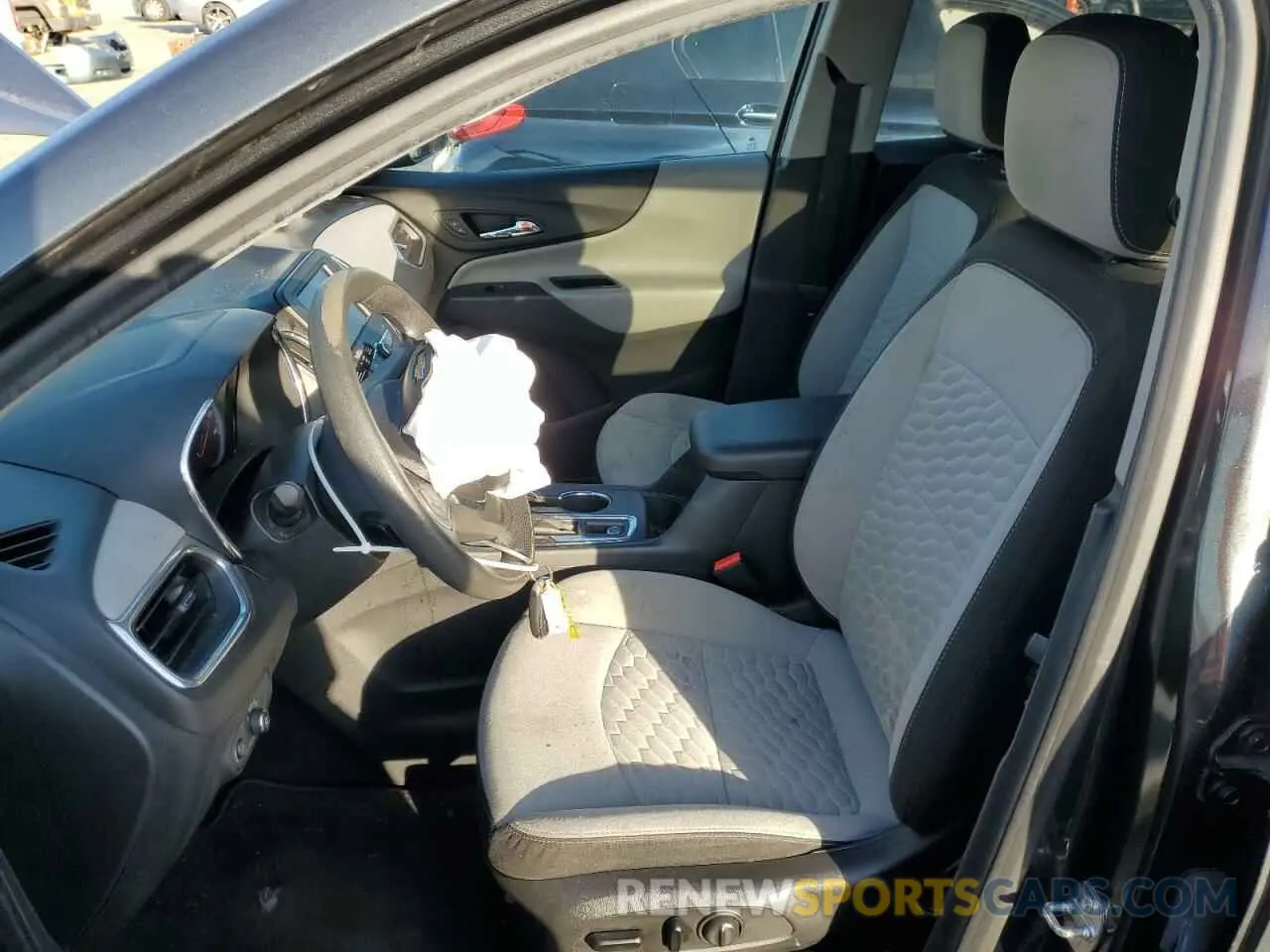 7 Photograph of a damaged car 3GNAXHEV0LS537152 CHEVROLET EQUINOX 2020