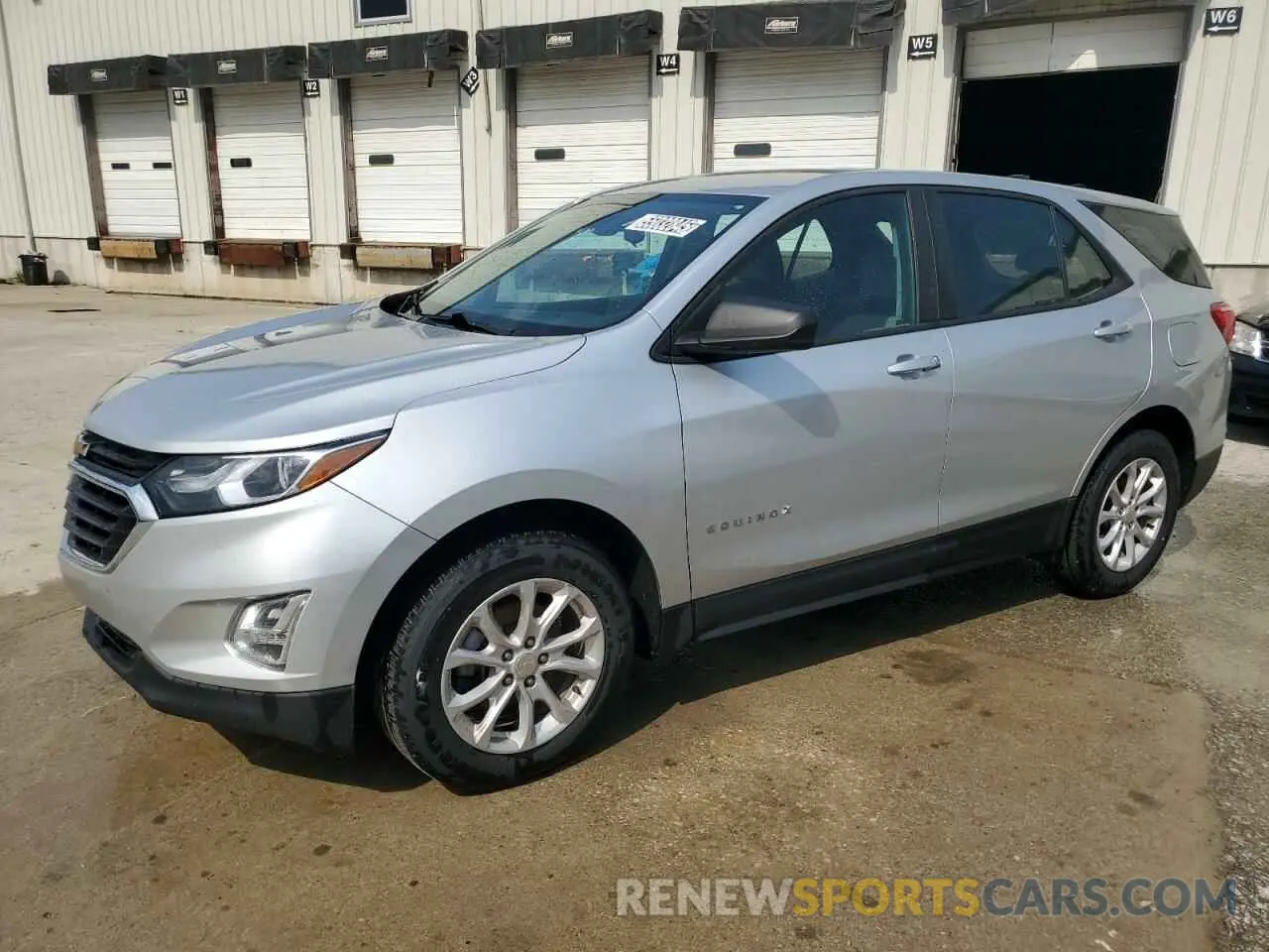 1 Photograph of a damaged car 3GNAXHEV1LS683625 CHEVROLET EQUINOX 2020