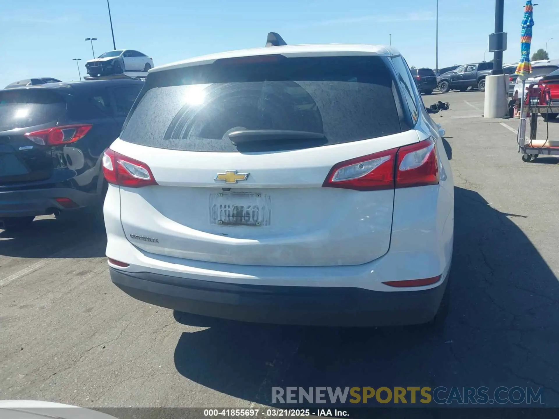 17 Фотография поврежденного автомобиля 3GNAXHEV2LS513306 CHEVROLET EQUINOX 2020