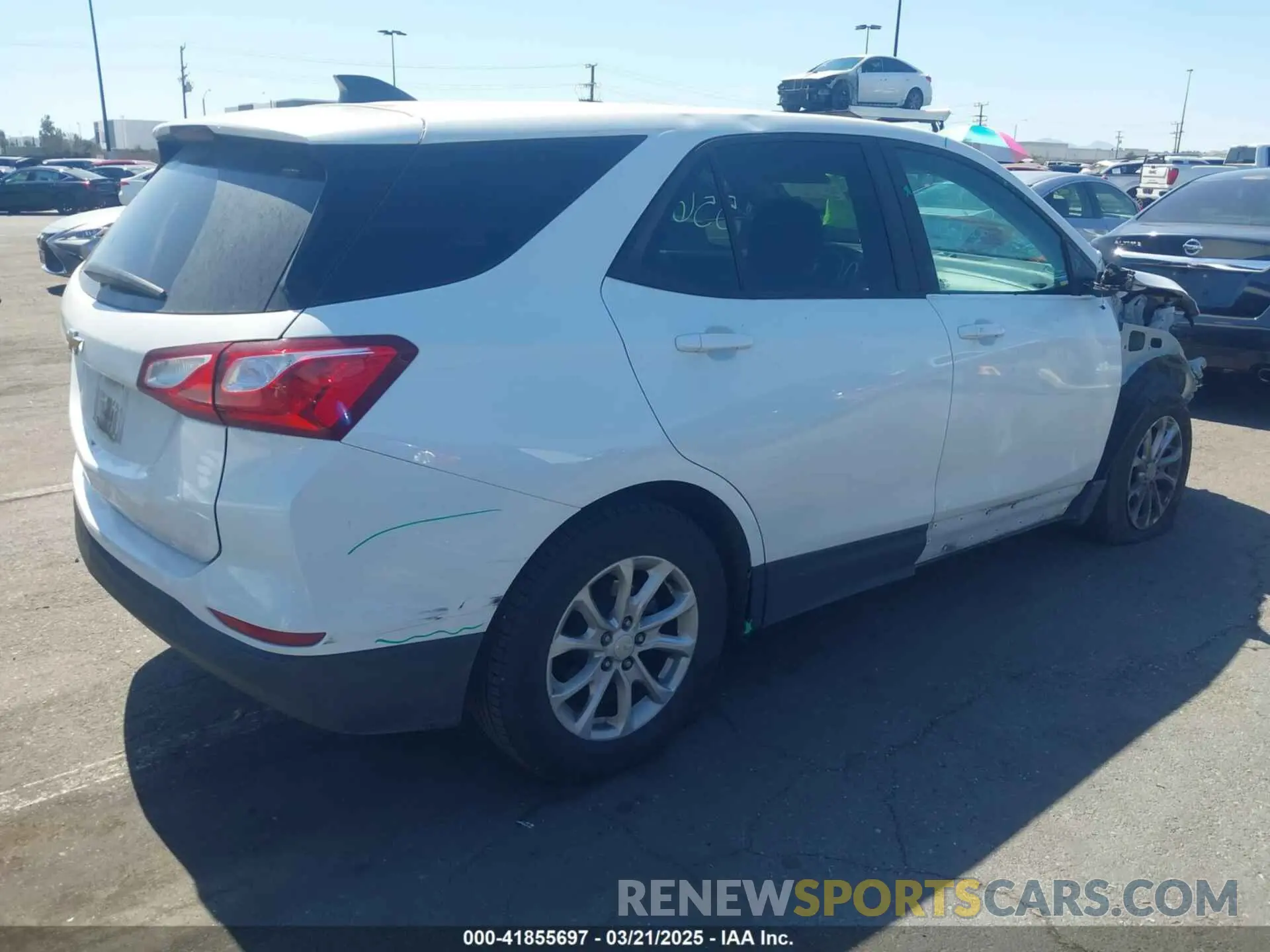 4 Фотография поврежденного автомобиля 3GNAXHEV2LS513306 CHEVROLET EQUINOX 2020