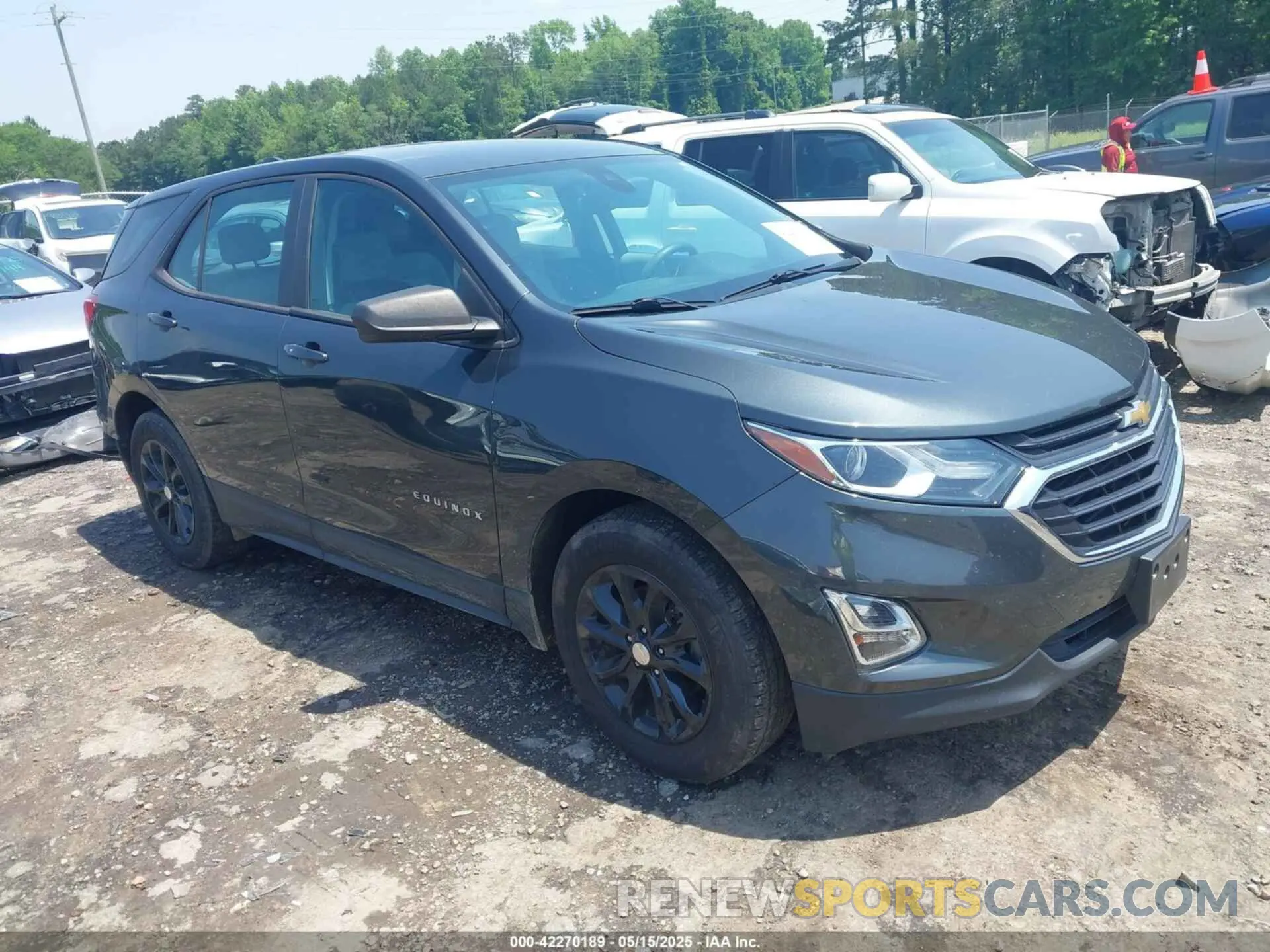1 Photograph of a damaged car 3GNAXHEV2LS526900 CHEVROLET EQUINOX 2020