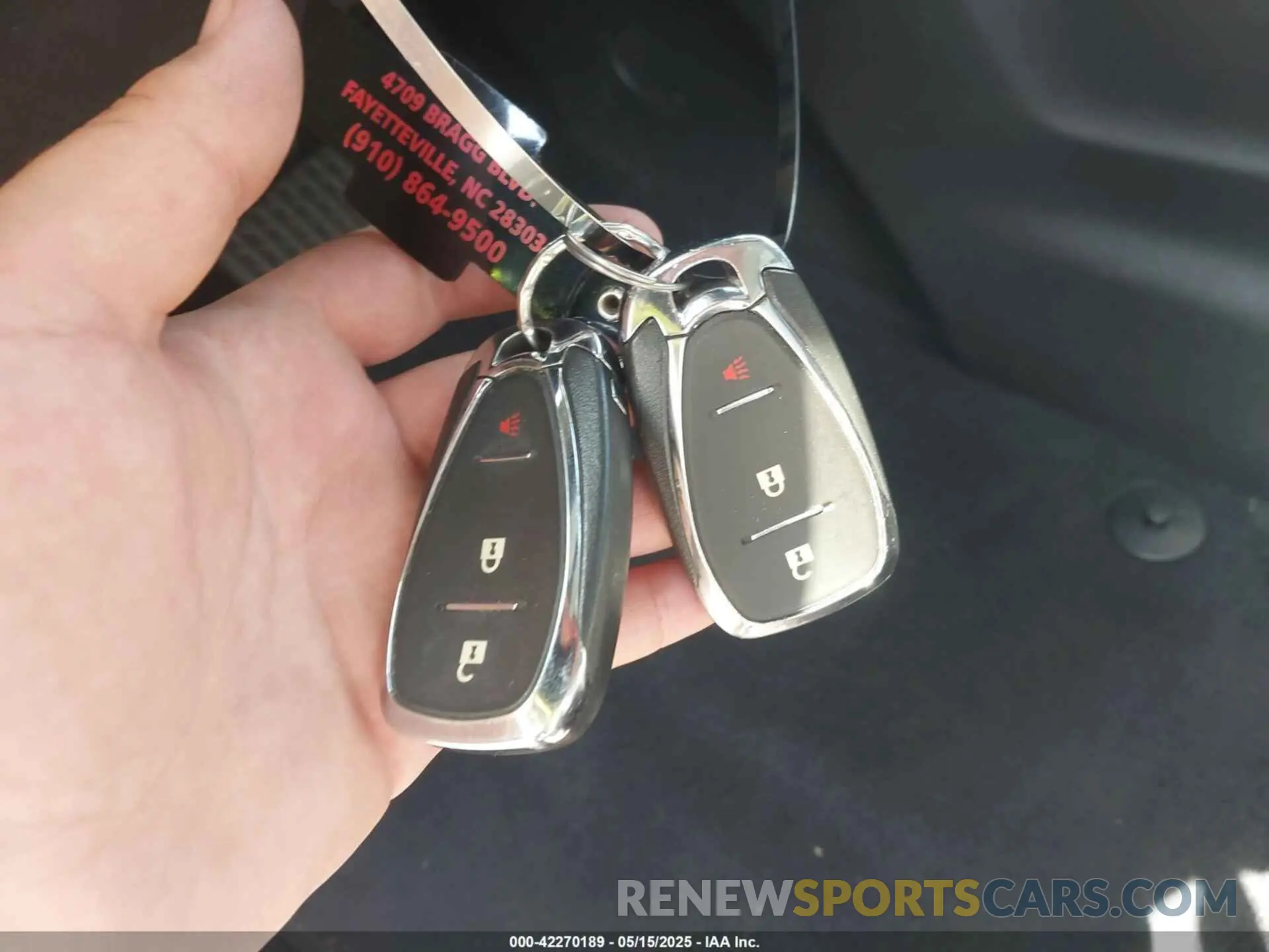 11 Photograph of a damaged car 3GNAXHEV2LS526900 CHEVROLET EQUINOX 2020