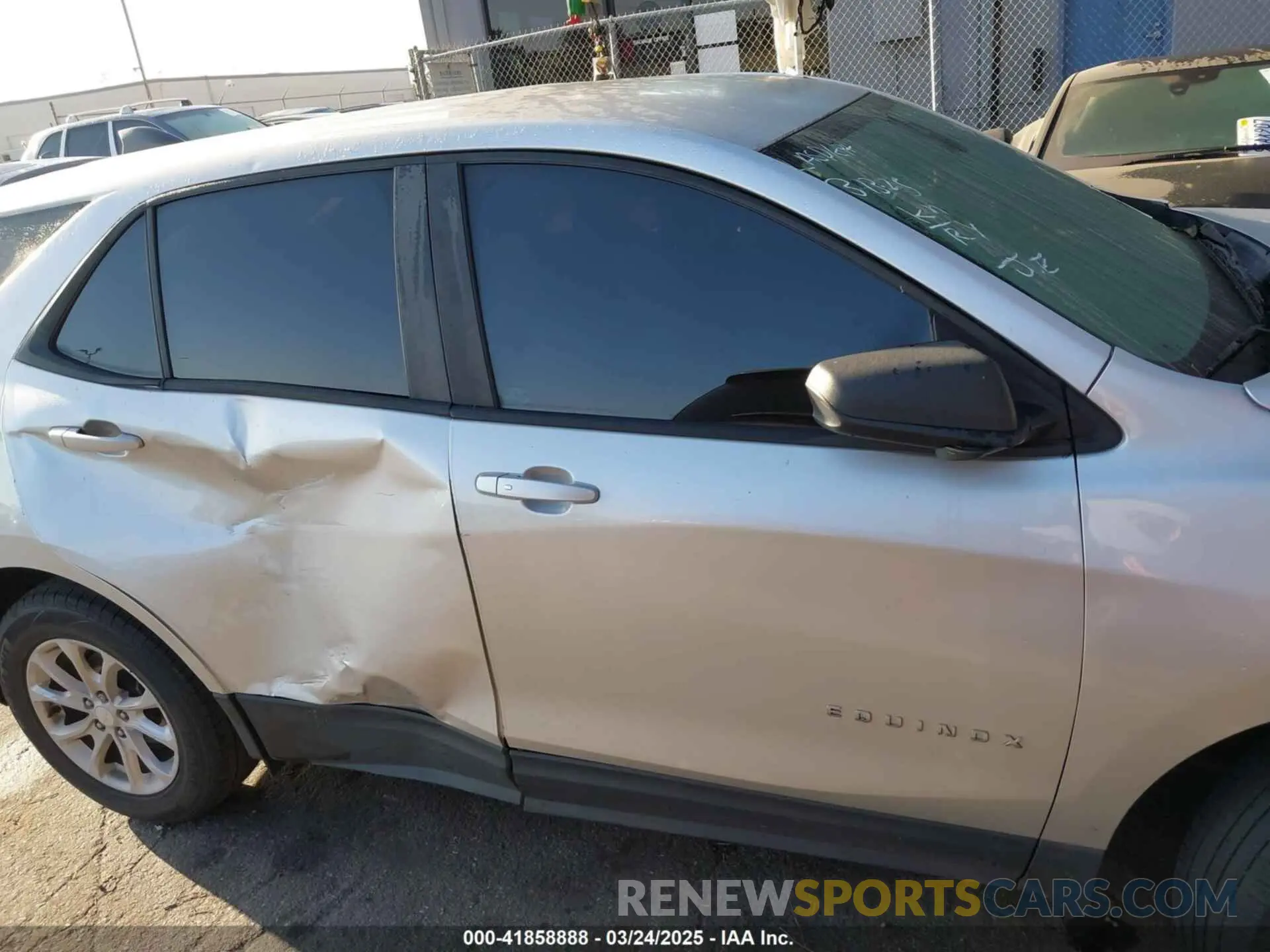 14 Photograph of a damaged car 3GNAXHEV2LS557791 CHEVROLET EQUINOX 2020
