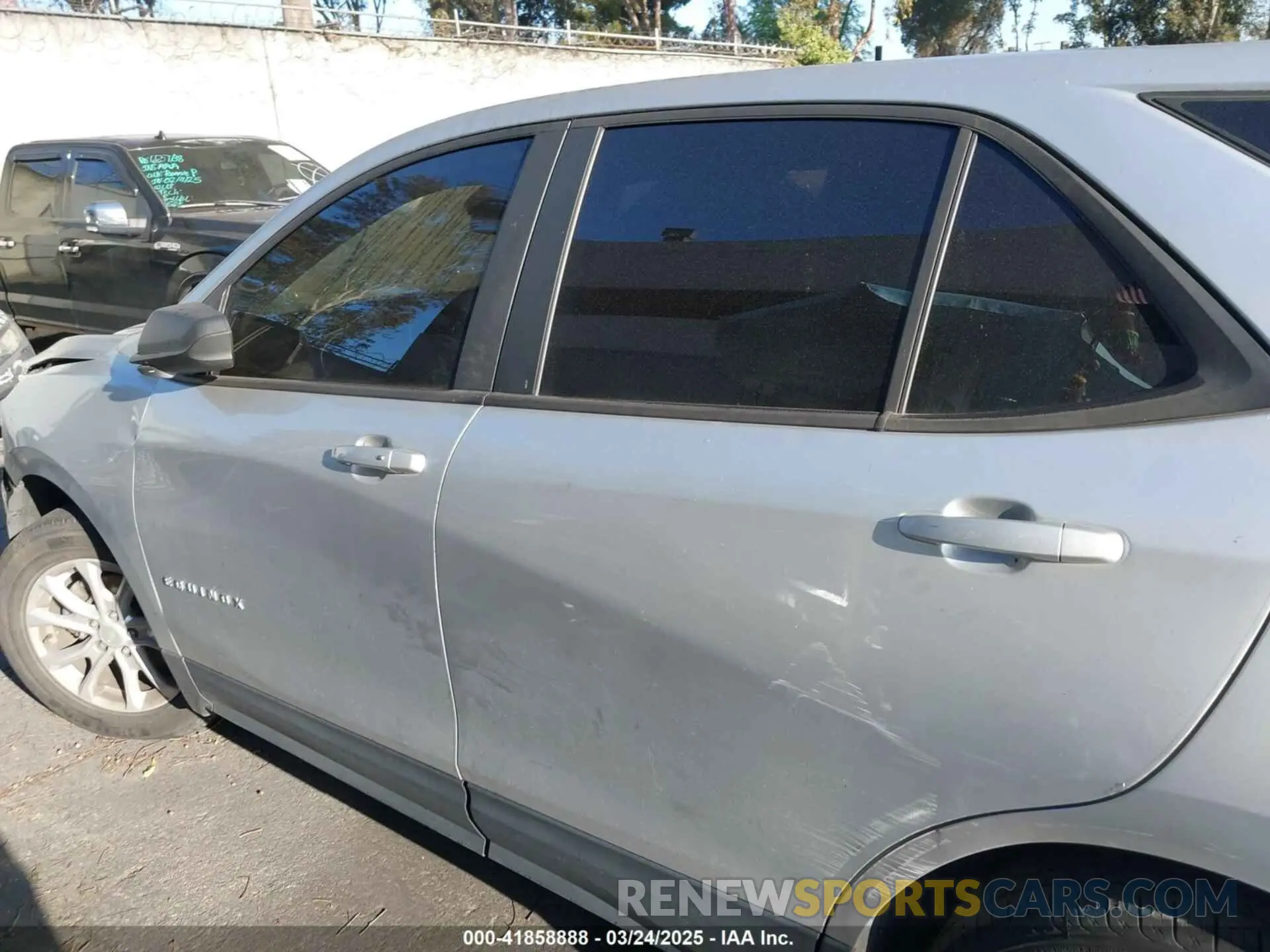 15 Photograph of a damaged car 3GNAXHEV2LS557791 CHEVROLET EQUINOX 2020