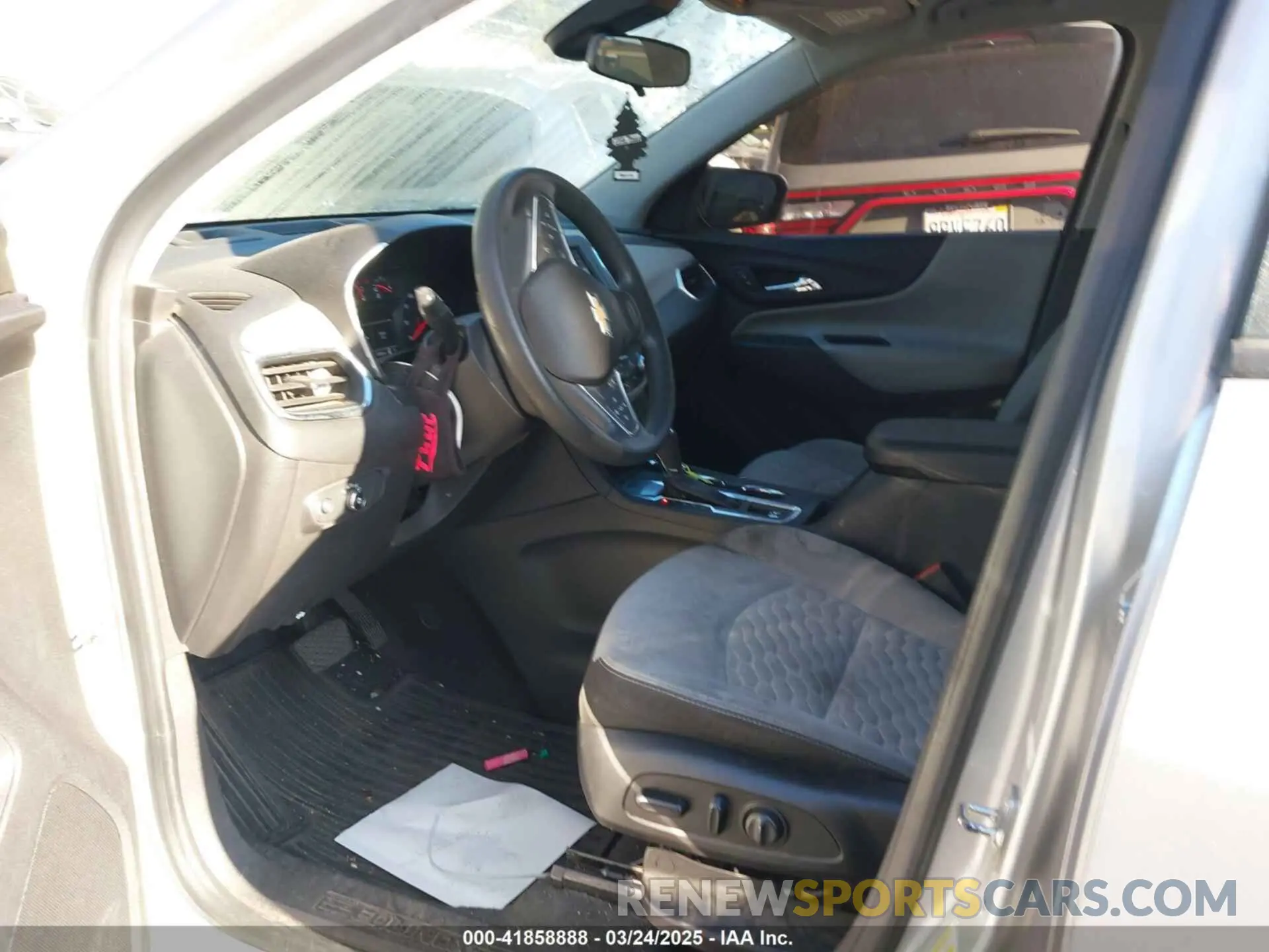 20 Photograph of a damaged car 3GNAXHEV2LS557791 CHEVROLET EQUINOX 2020
