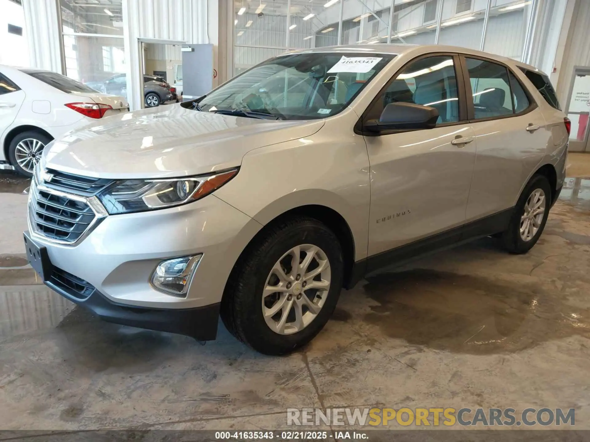 2 Фотография поврежденного автомобиля 3GNAXHEV2LS697744 CHEVROLET EQUINOX 2020