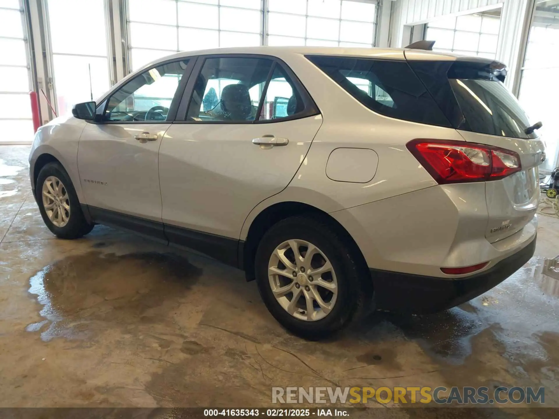 3 Фотография поврежденного автомобиля 3GNAXHEV2LS697744 CHEVROLET EQUINOX 2020