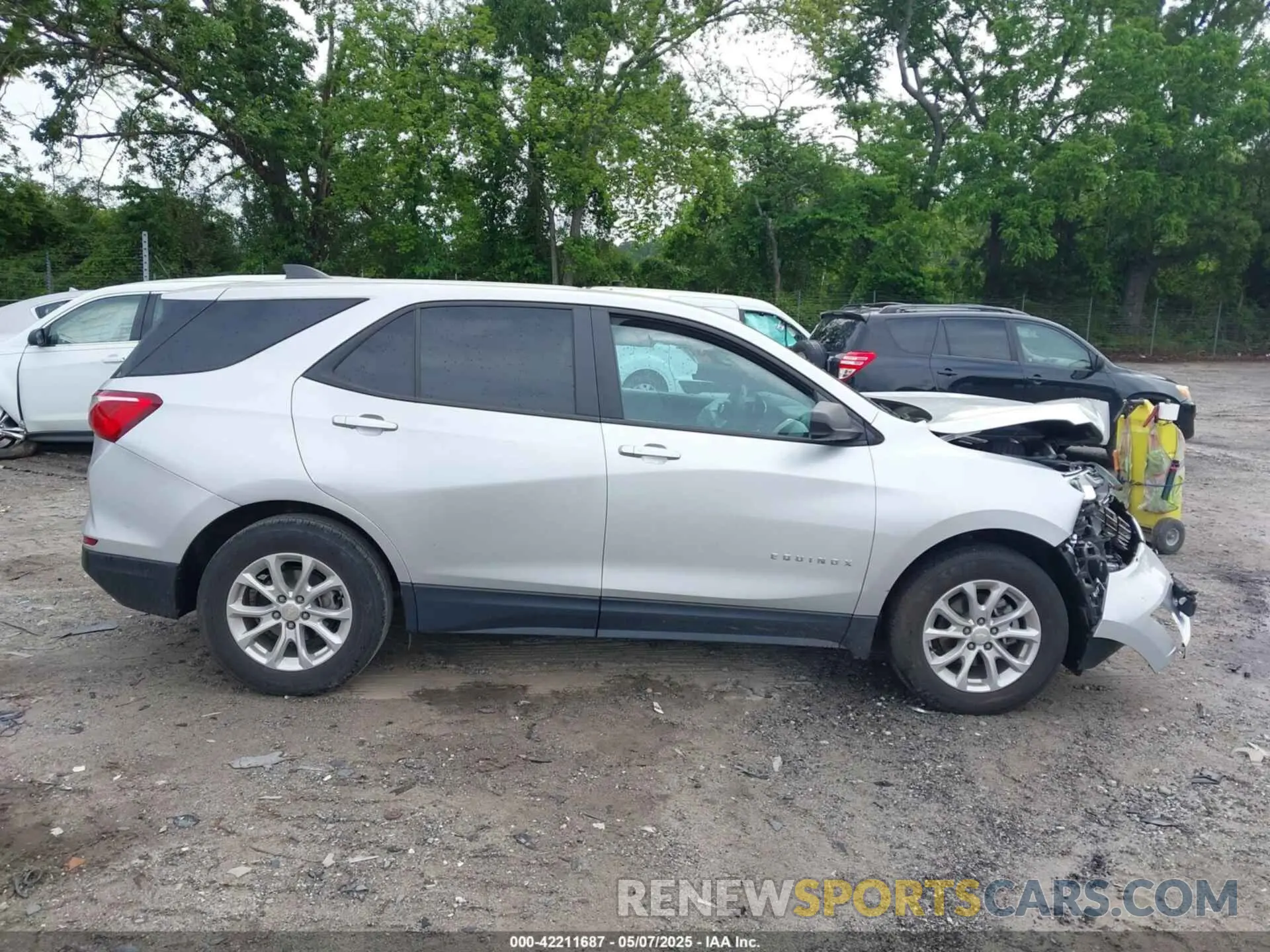 12 Фотография поврежденного автомобиля 3GNAXHEV3LS522936 CHEVROLET EQUINOX 2020