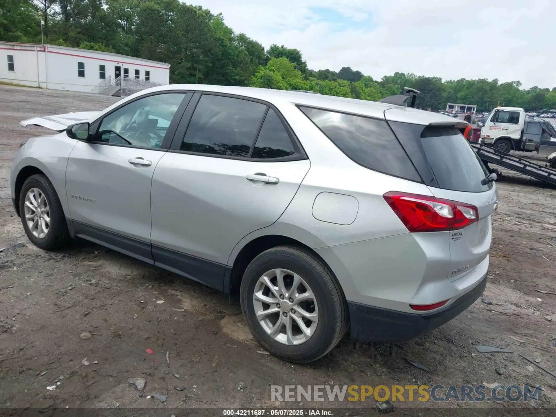 3 Фотография поврежденного автомобиля 3GNAXHEV3LS522936 CHEVROLET EQUINOX 2020