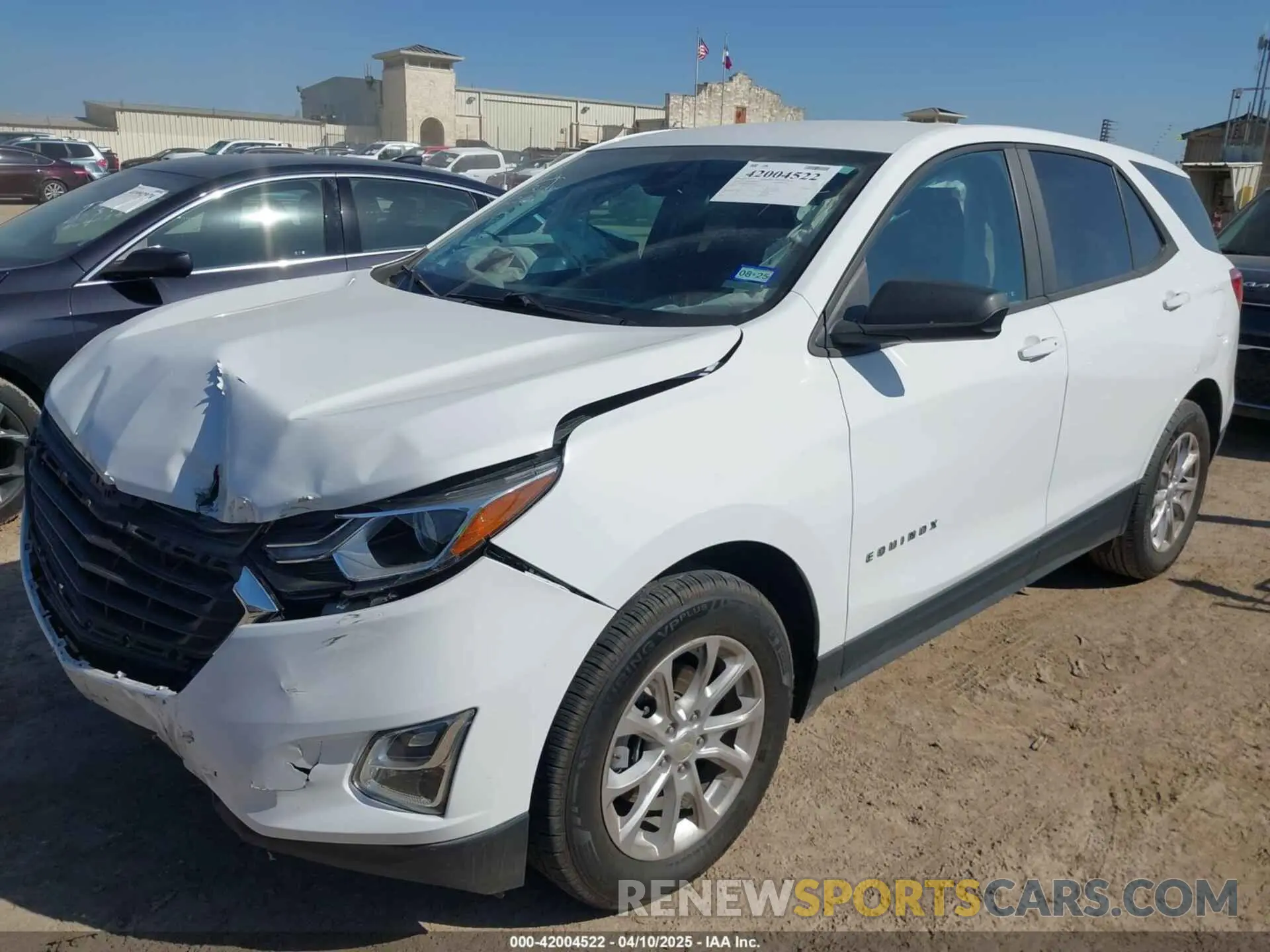 2 Фотография поврежденного автомобиля 3GNAXHEV3LS536867 CHEVROLET EQUINOX 2020