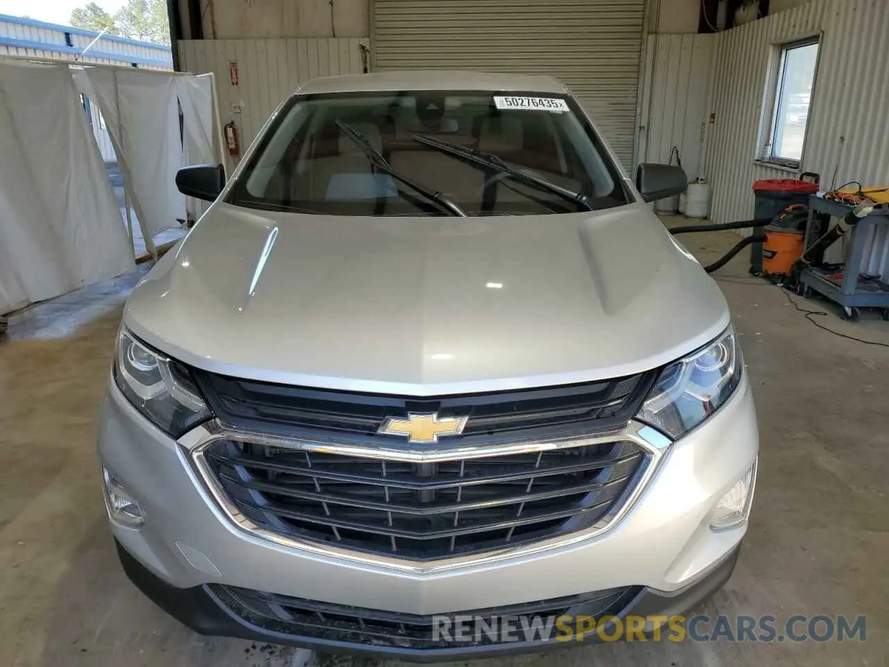 5 Photograph of a damaged car 3GNAXHEV3LS708475 CHEVROLET EQUINOX 2020