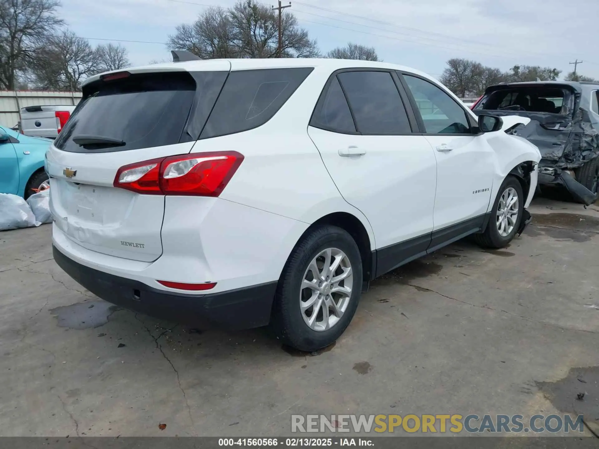4 Photograph of a damaged car 3GNAXHEV3LS716138 CHEVROLET EQUINOX 2020