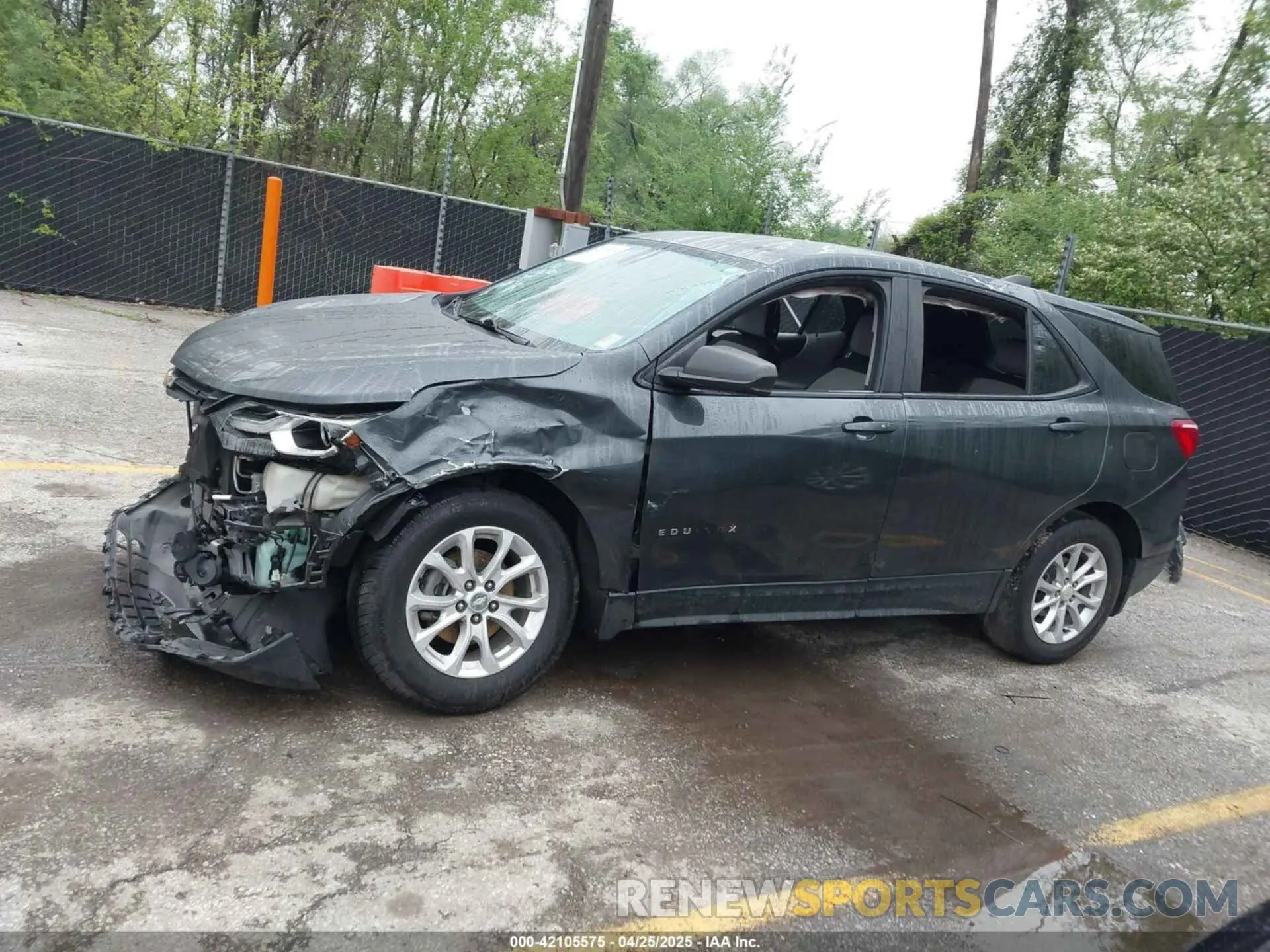 14 Photograph of a damaged car 3GNAXHEV4LS542953 CHEVROLET EQUINOX 2020