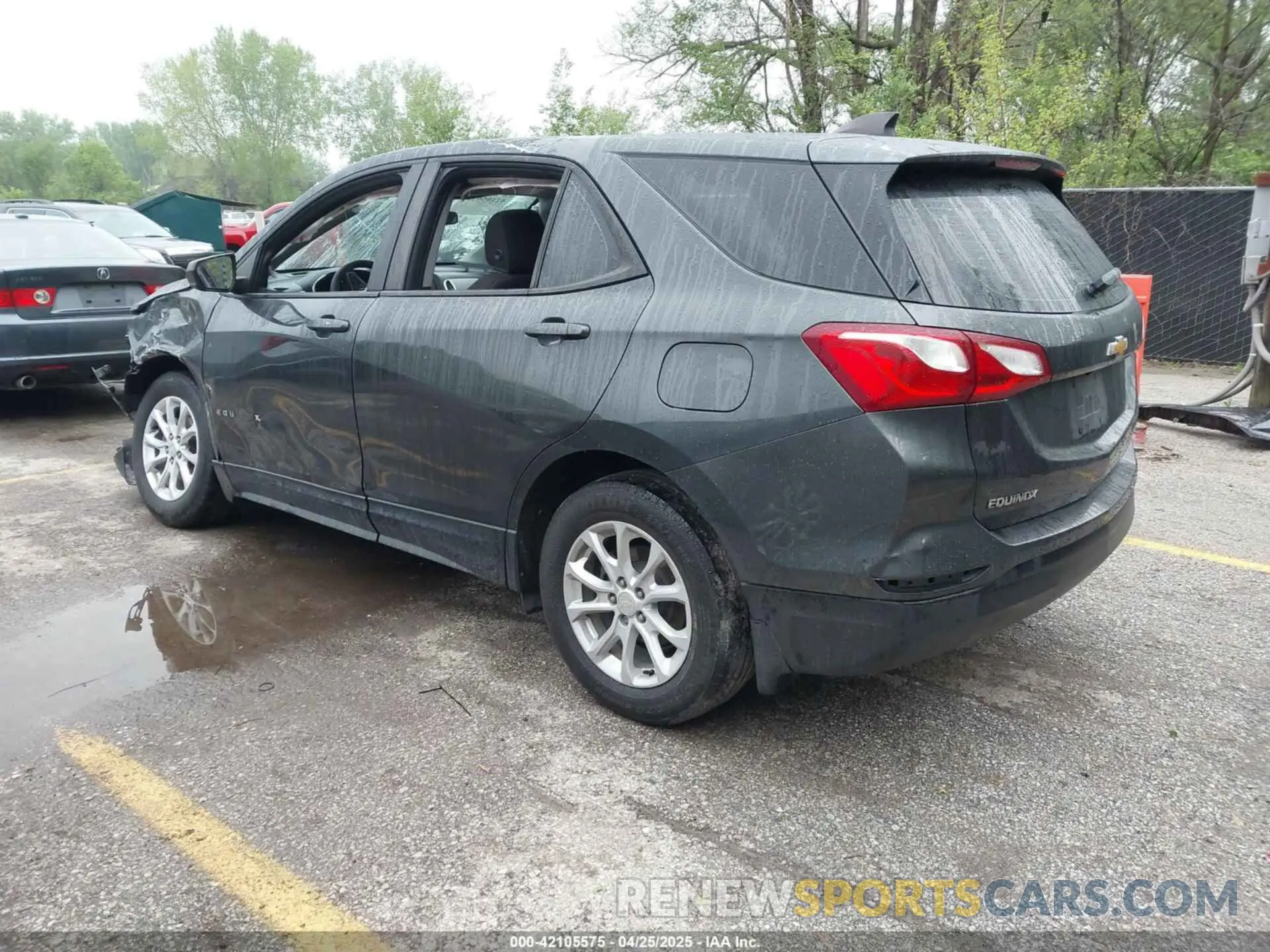 3 Photograph of a damaged car 3GNAXHEV4LS542953 CHEVROLET EQUINOX 2020