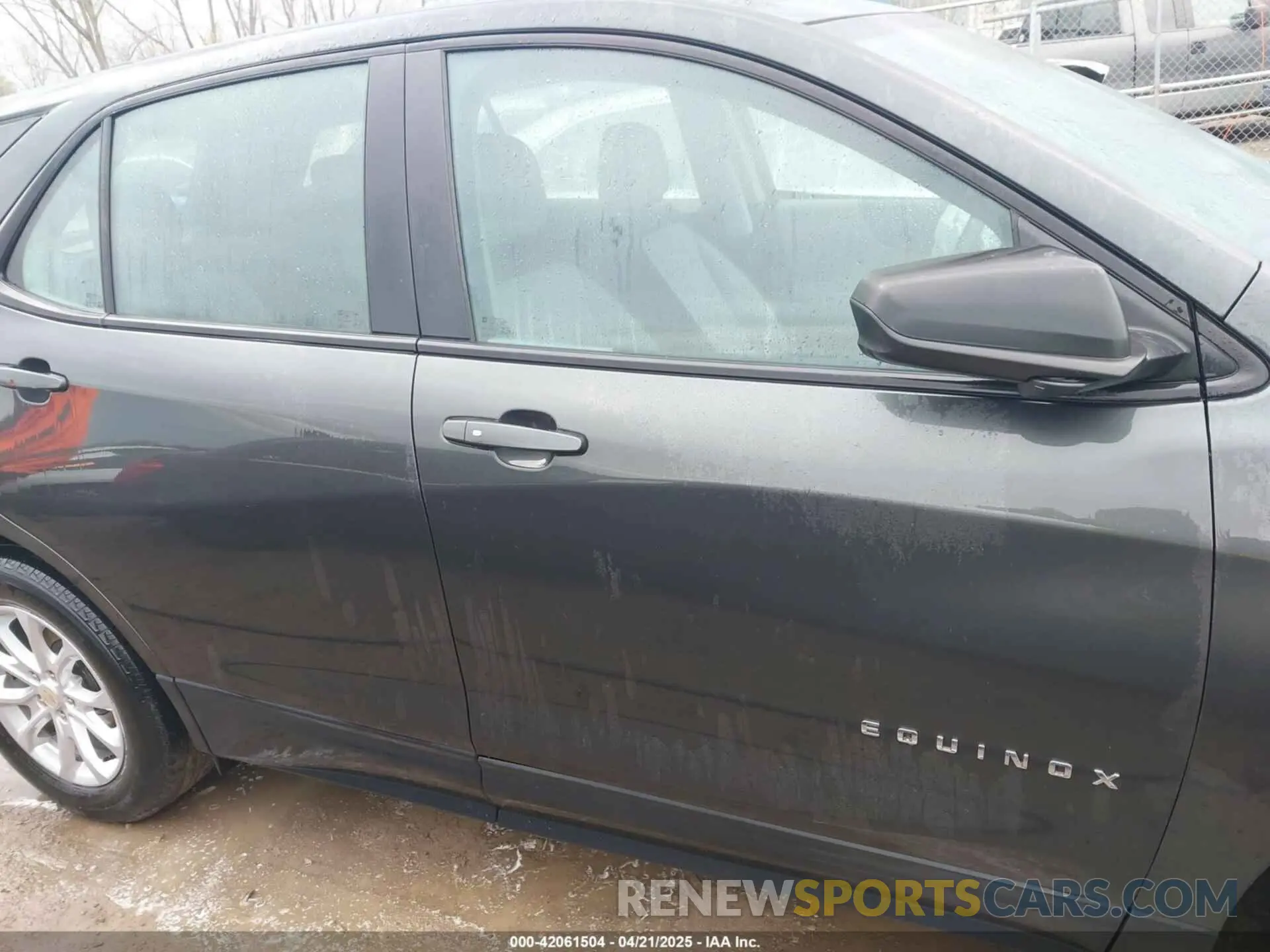 13 Photograph of a damaged car 3GNAXHEV4LS545593 CHEVROLET EQUINOX 2020