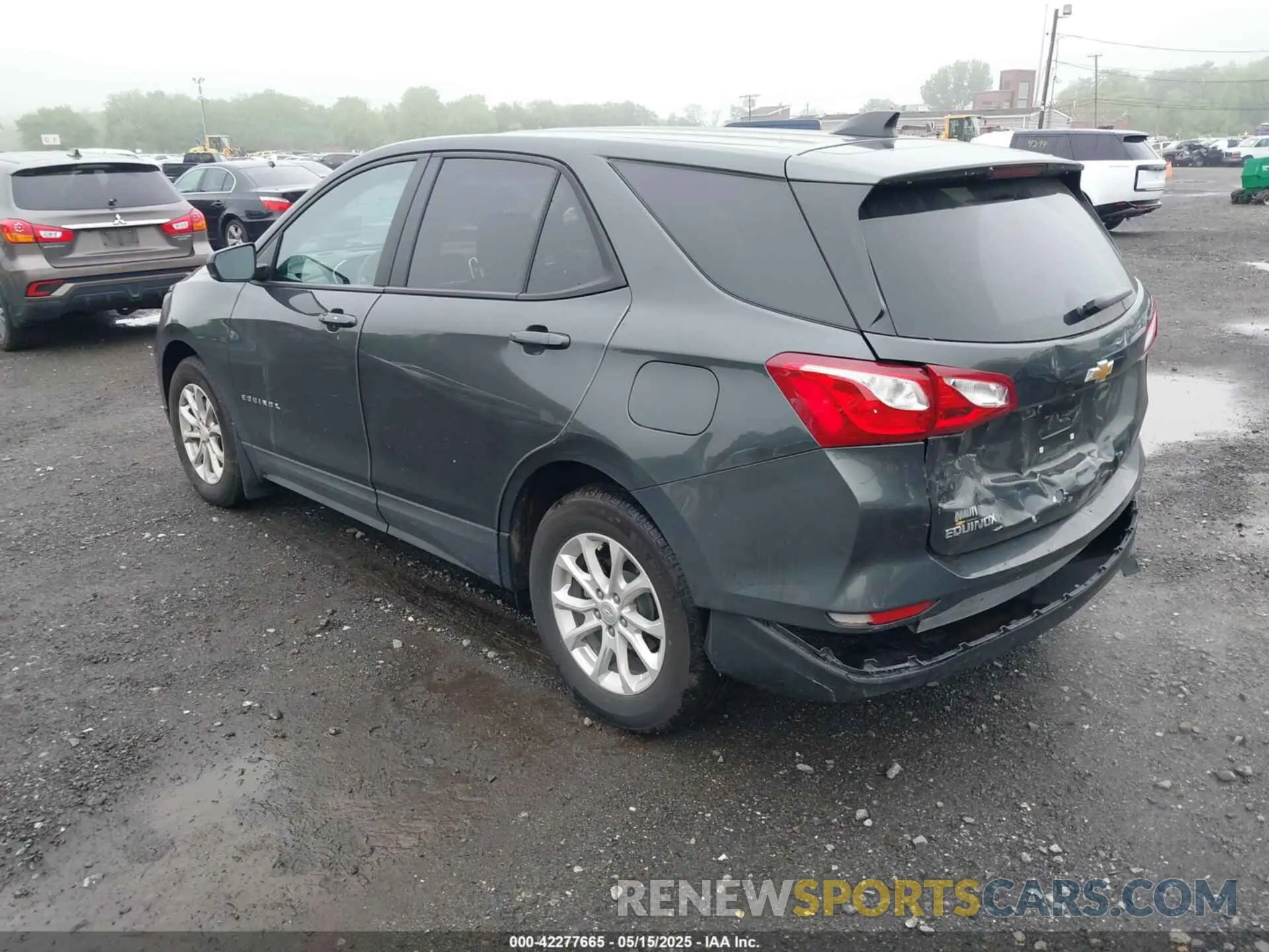 3 Фотография поврежденного автомобиля 3GNAXHEV4LS592073 CHEVROLET EQUINOX 2020