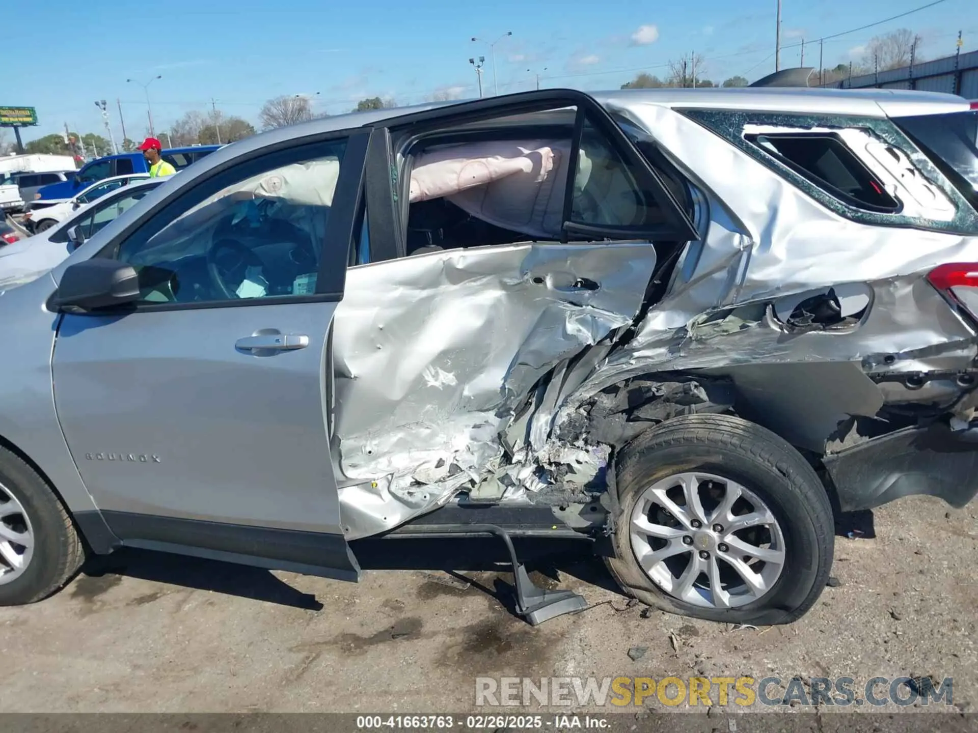 15 Photograph of a damaged car 3GNAXHEV4LS595250 CHEVROLET EQUINOX 2020