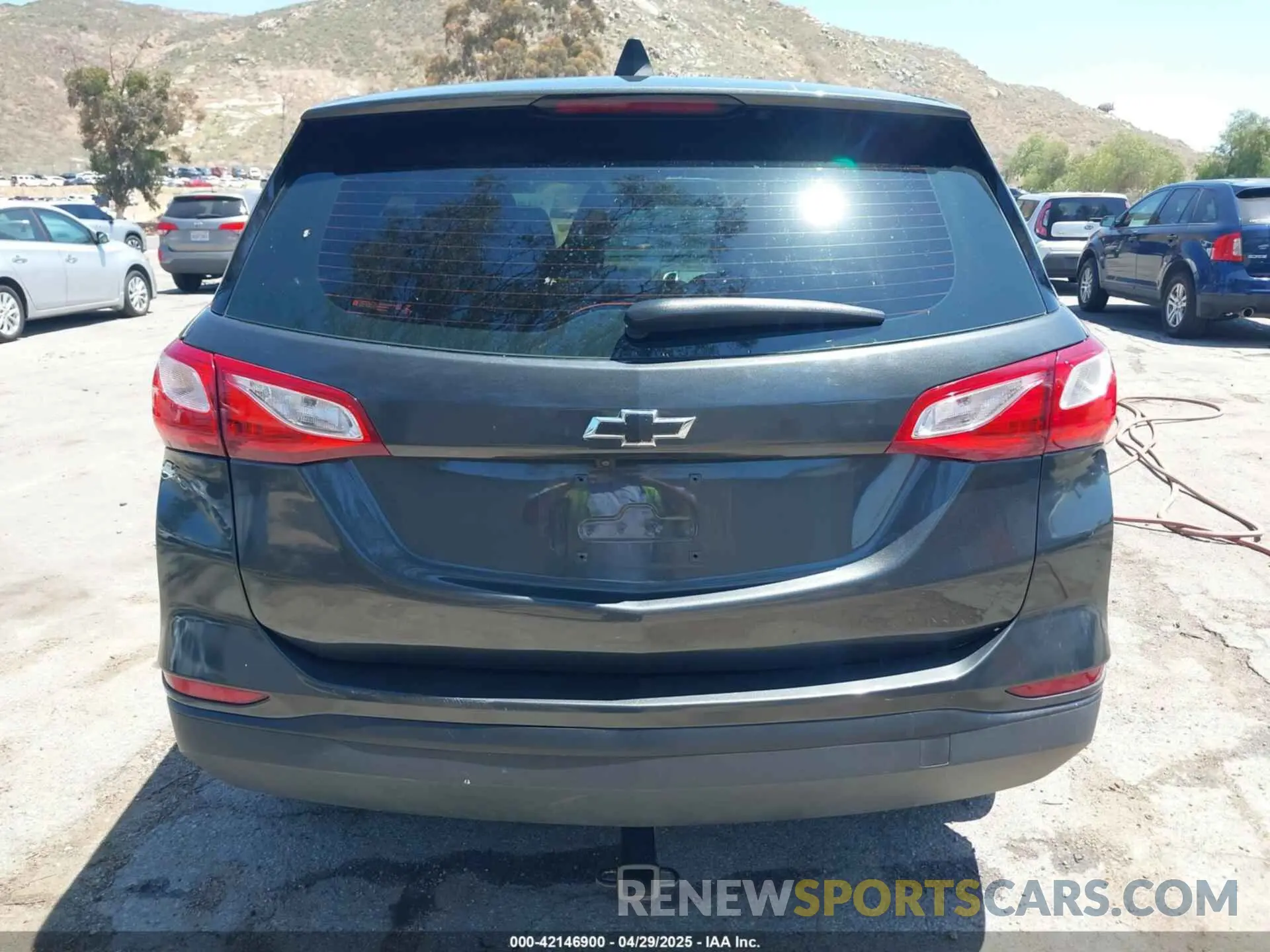 16 Photograph of a damaged car 3GNAXHEV4LS659089 CHEVROLET EQUINOX 2020