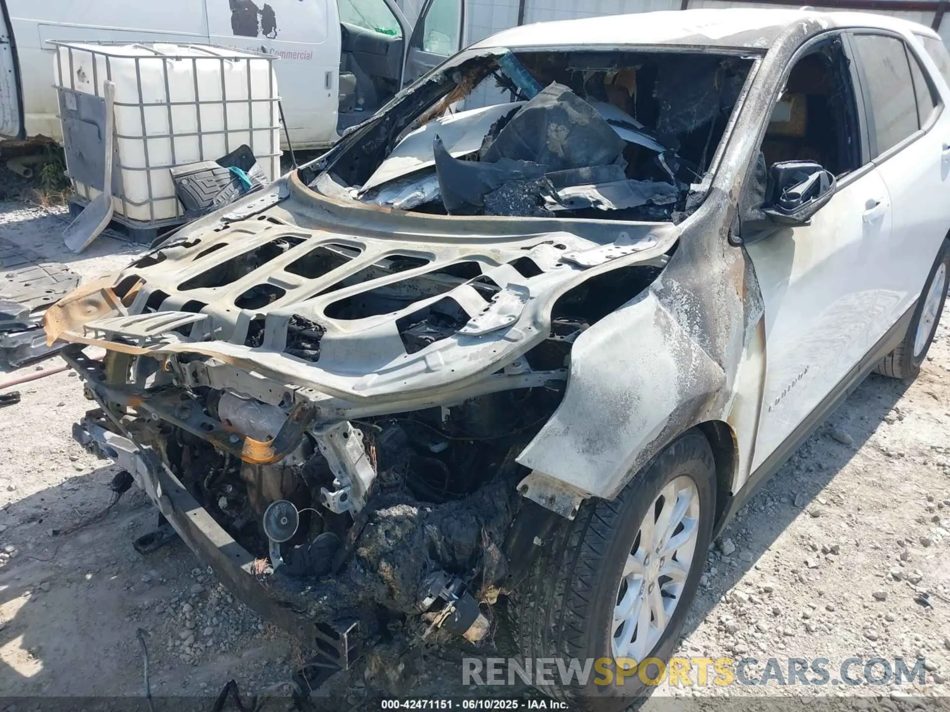 6 Фотография поврежденного автомобиля 3GNAXHEV4LS706704 CHEVROLET EQUINOX 2020