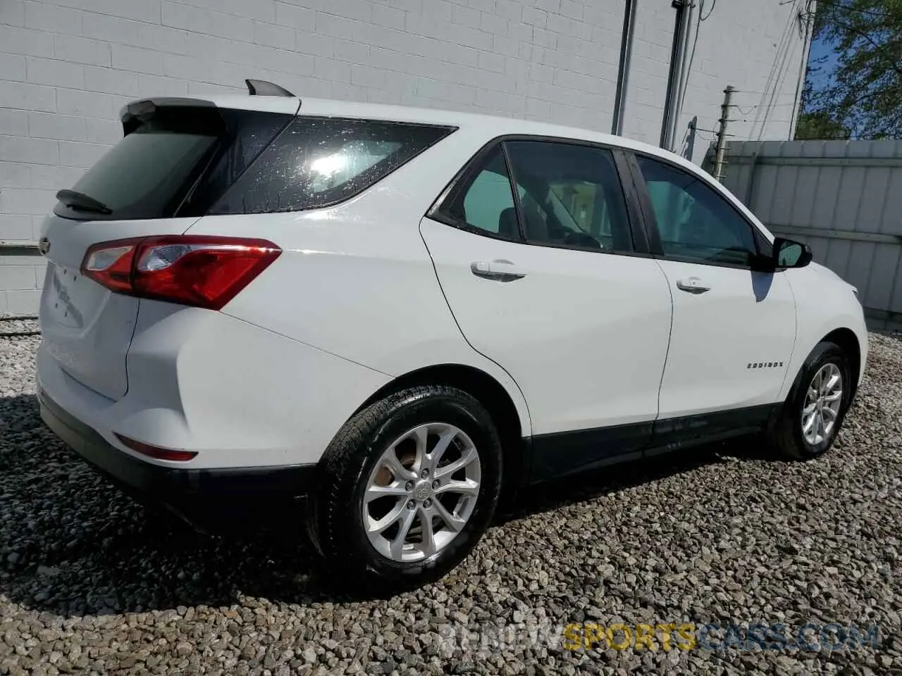 3 Photograph of a damaged car 3GNAXHEV5LS547546 CHEVROLET EQUINOX 2020
