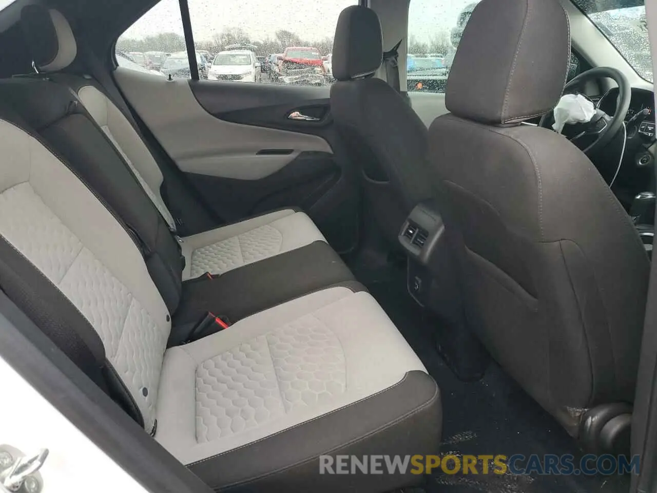 12 Фотография поврежденного автомобиля 3GNAXHEV5LS732423 CHEVROLET EQUINOX 2020