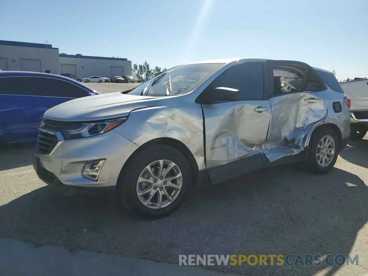 1 Фотография поврежденного автомобиля 3GNAXHEV5LS736925 CHEVROLET EQUINOX 2020