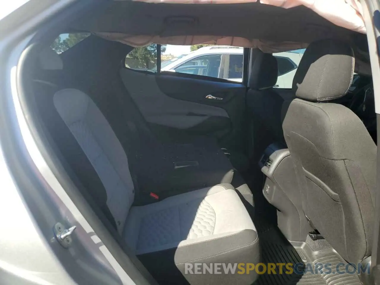 11 Фотография поврежденного автомобиля 3GNAXHEV5LS736925 CHEVROLET EQUINOX 2020