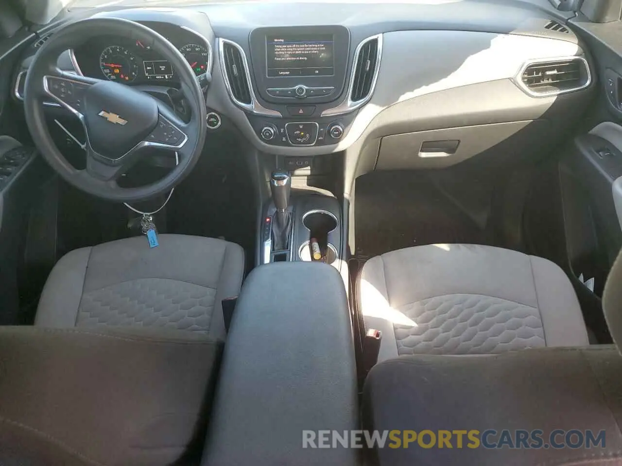 8 Фотография поврежденного автомобиля 3GNAXHEV5LS736925 CHEVROLET EQUINOX 2020