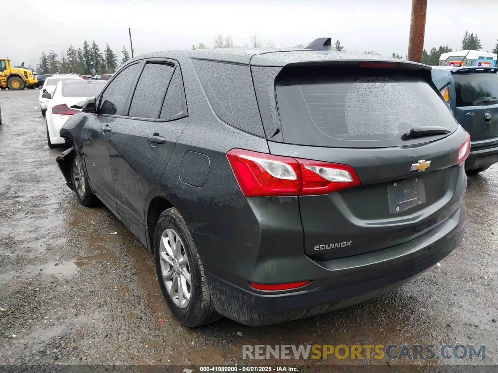 3 Photograph of a damaged car 3GNAXHEV6LS501658 CHEVROLET EQUINOX 2020
