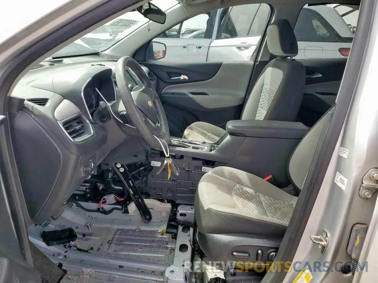 7 Photograph of a damaged car 3GNAXHEV6LS605938 CHEVROLET EQUINOX 2020