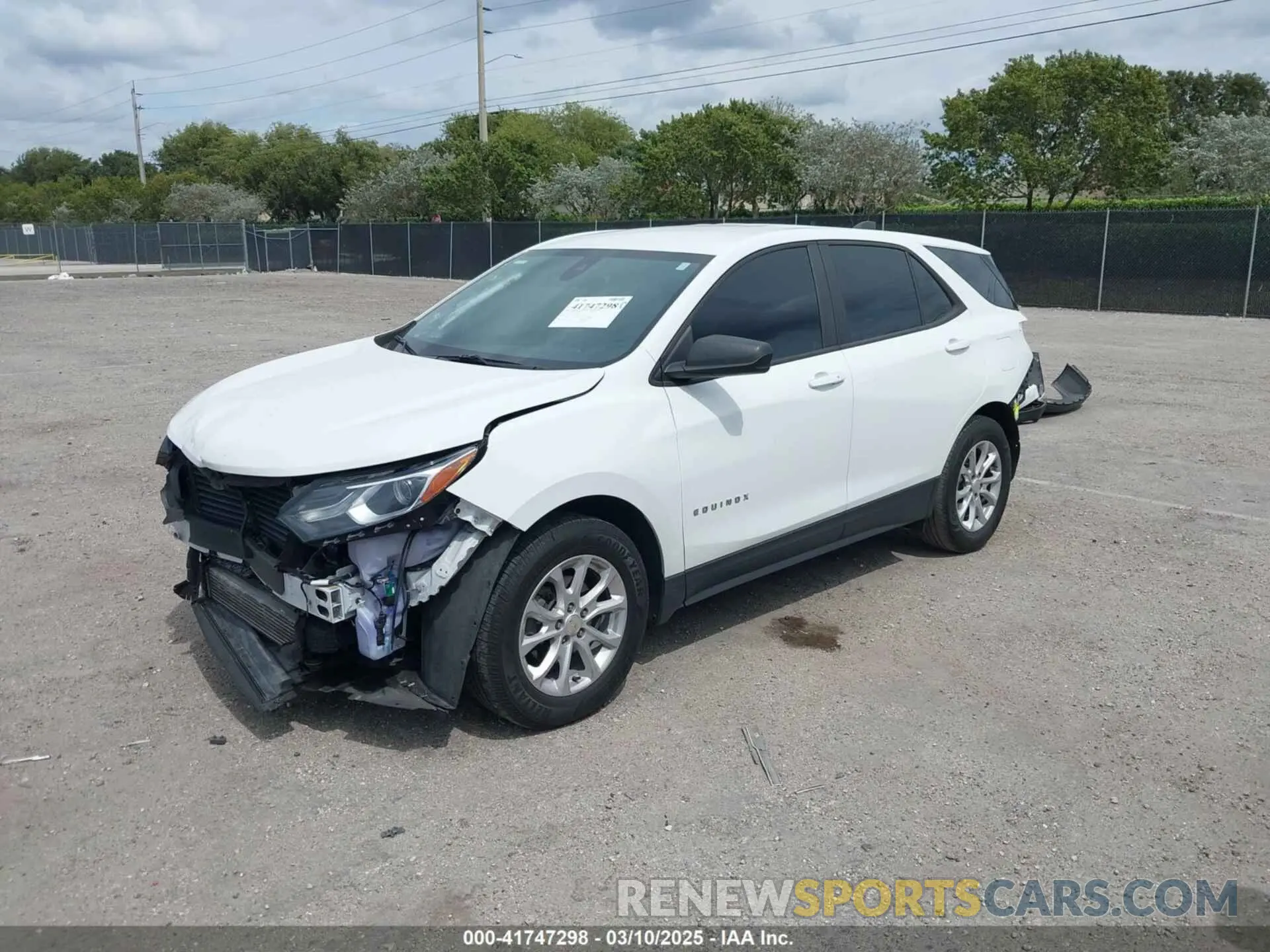 2 Фотография поврежденного автомобиля 3GNAXHEV6LS627857 CHEVROLET EQUINOX 2020