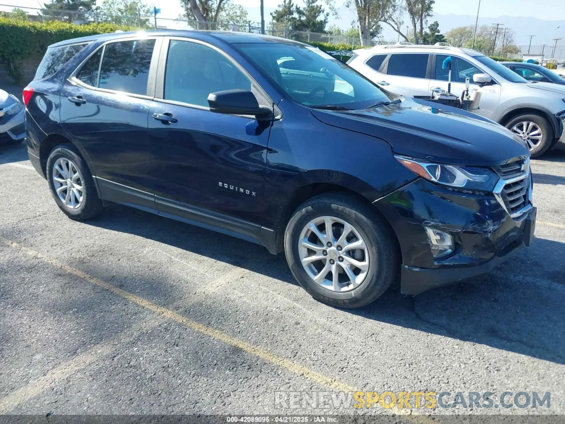 1 Фотография поврежденного автомобиля 3GNAXHEV6LS693678 CHEVROLET EQUINOX 2020
