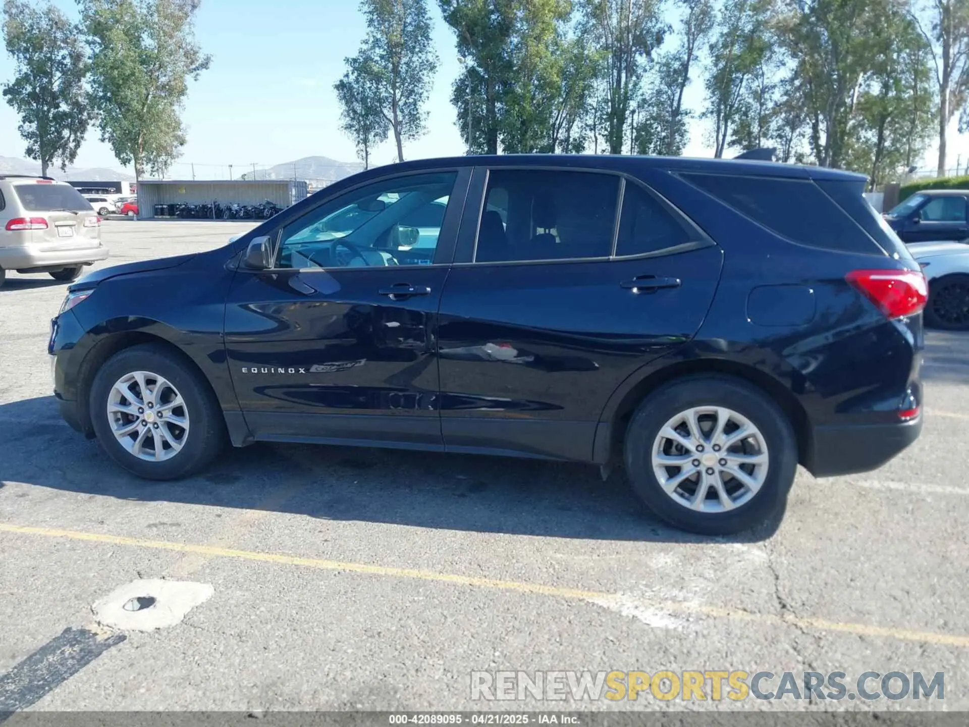 14 Фотография поврежденного автомобиля 3GNAXHEV6LS693678 CHEVROLET EQUINOX 2020