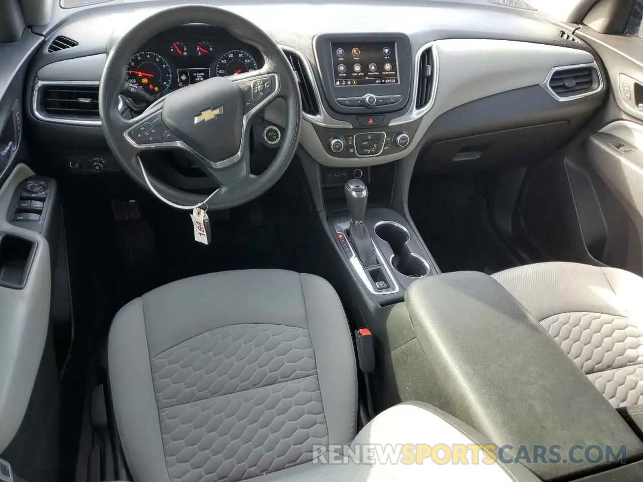 8 Photograph of a damaged car 3GNAXHEV7LS504438 CHEVROLET EQUINOX 2020
