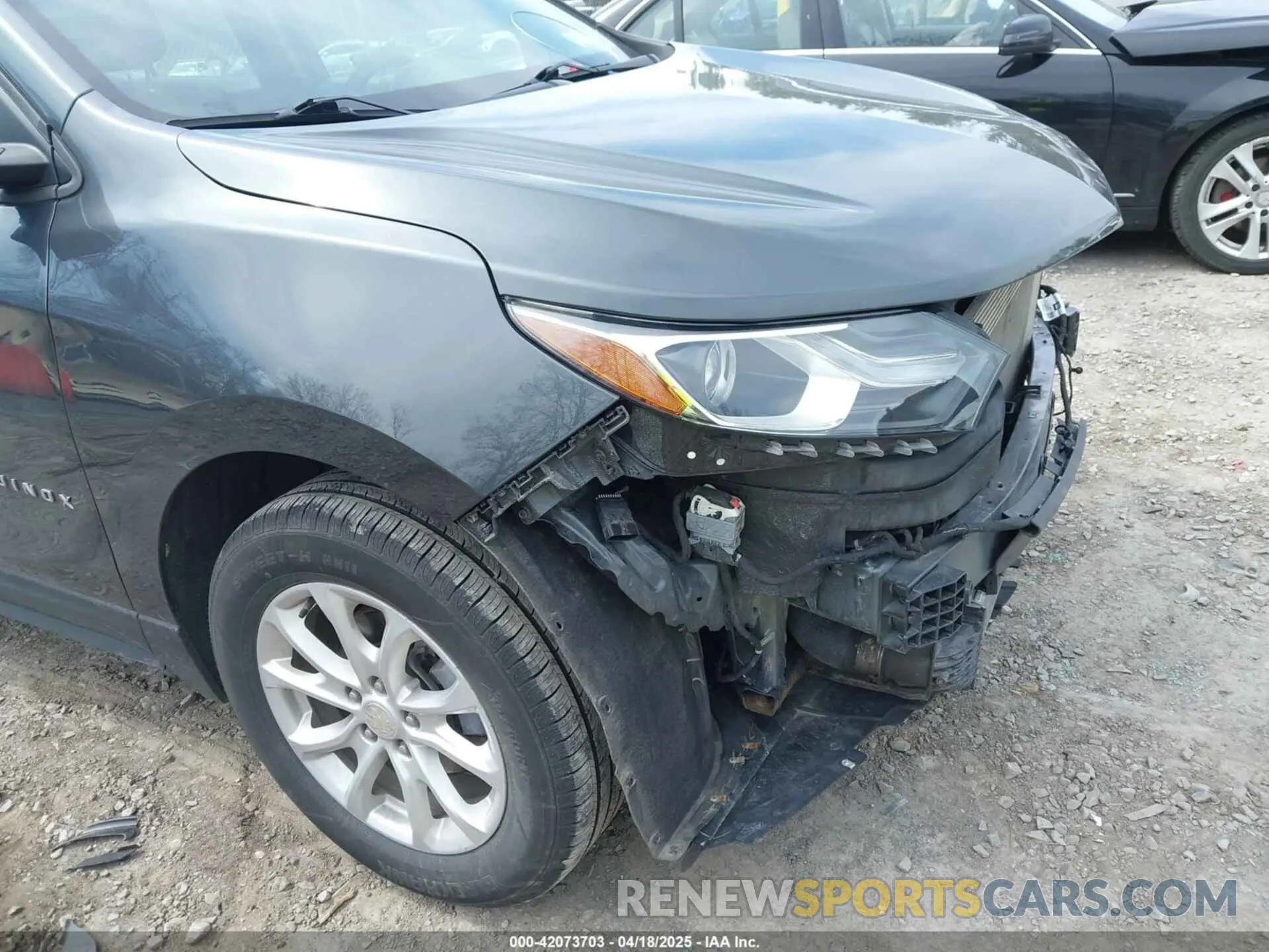 17 Photograph of a damaged car 3GNAXHEV7LS506237 CHEVROLET EQUINOX 2020