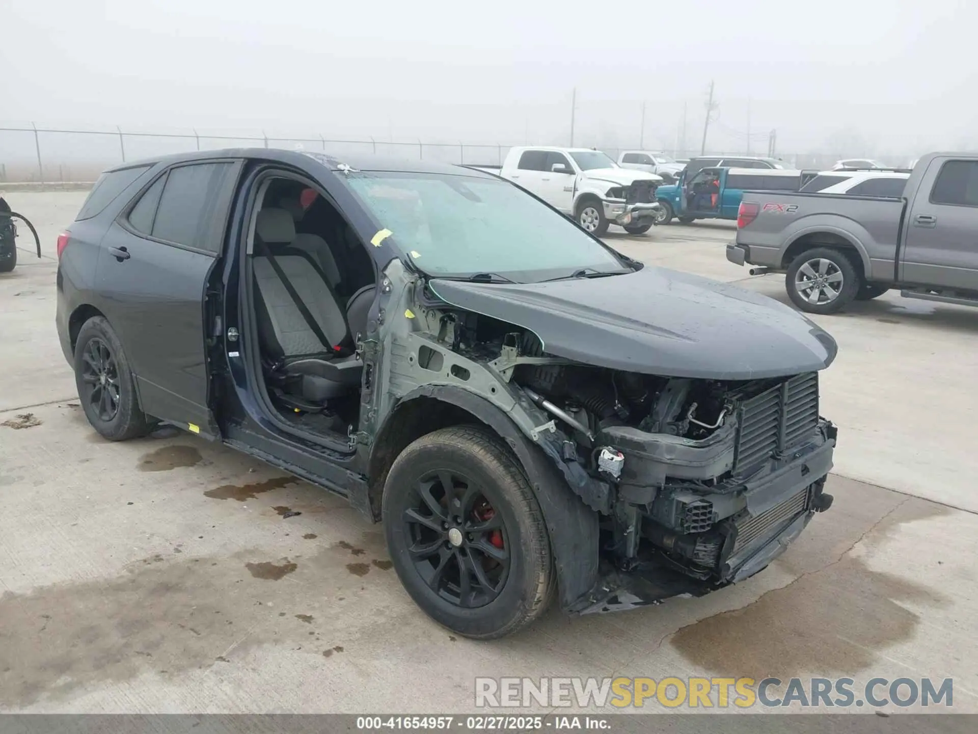 1 Фотография поврежденного автомобиля 3GNAXHEV7LS557317 CHEVROLET EQUINOX 2020
