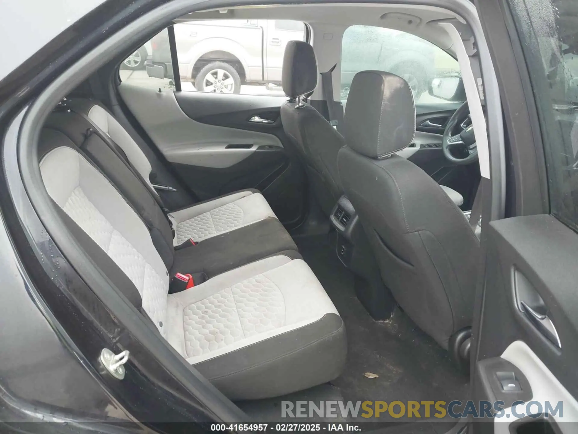 8 Фотография поврежденного автомобиля 3GNAXHEV7LS557317 CHEVROLET EQUINOX 2020