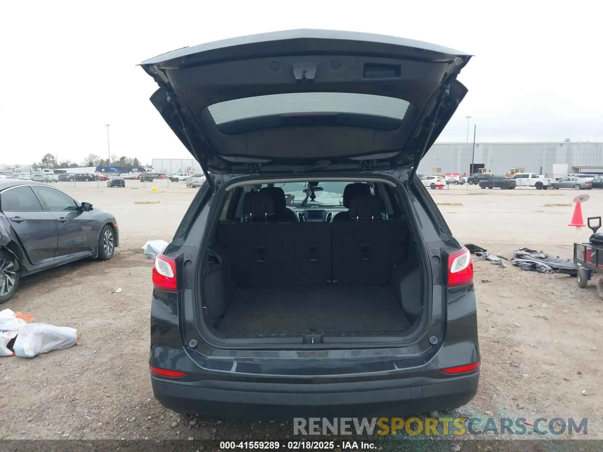 19 Фотография поврежденного автомобиля 3GNAXHEV7LS614583 CHEVROLET EQUINOX 2020