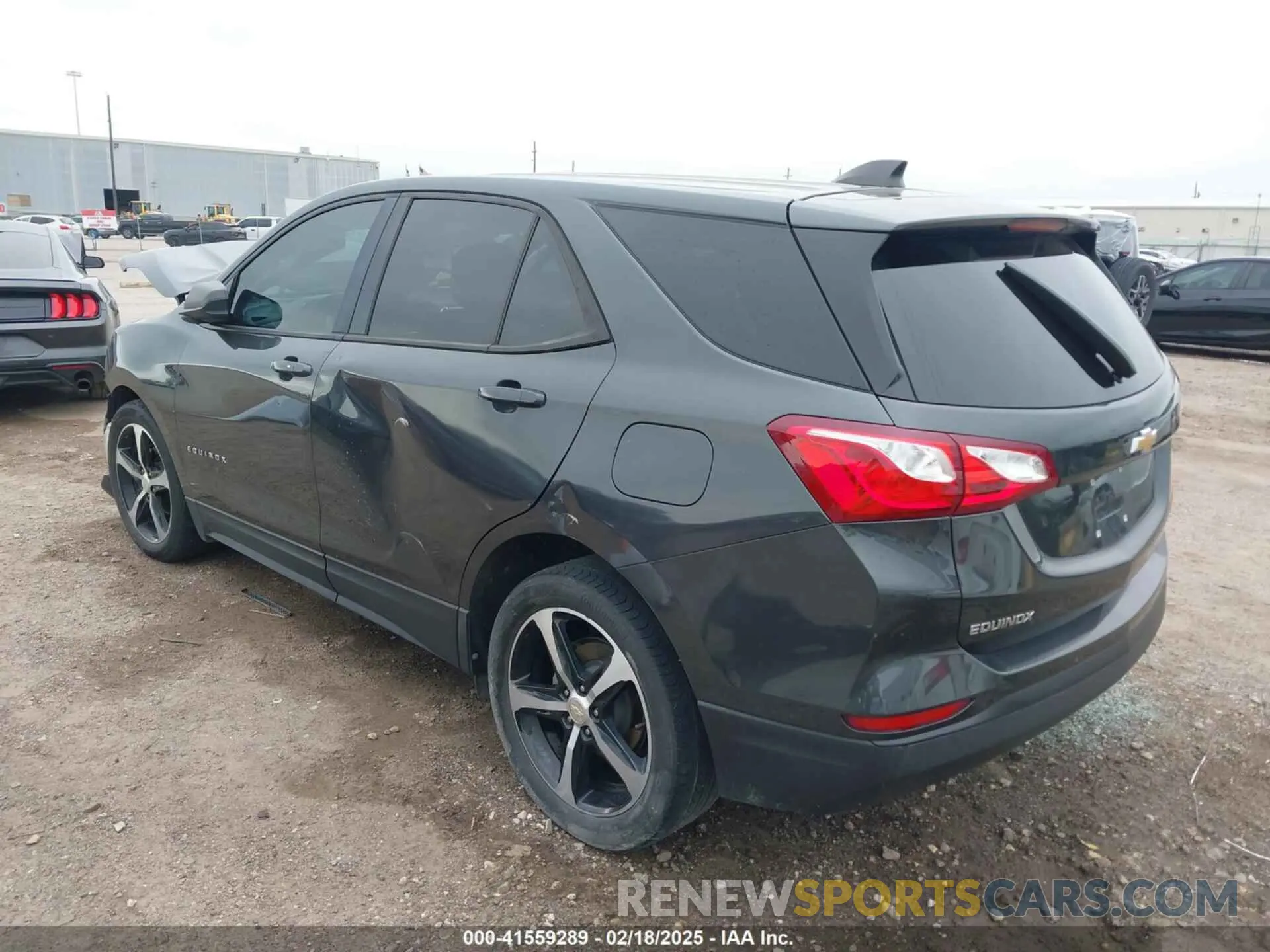 3 Фотография поврежденного автомобиля 3GNAXHEV7LS614583 CHEVROLET EQUINOX 2020