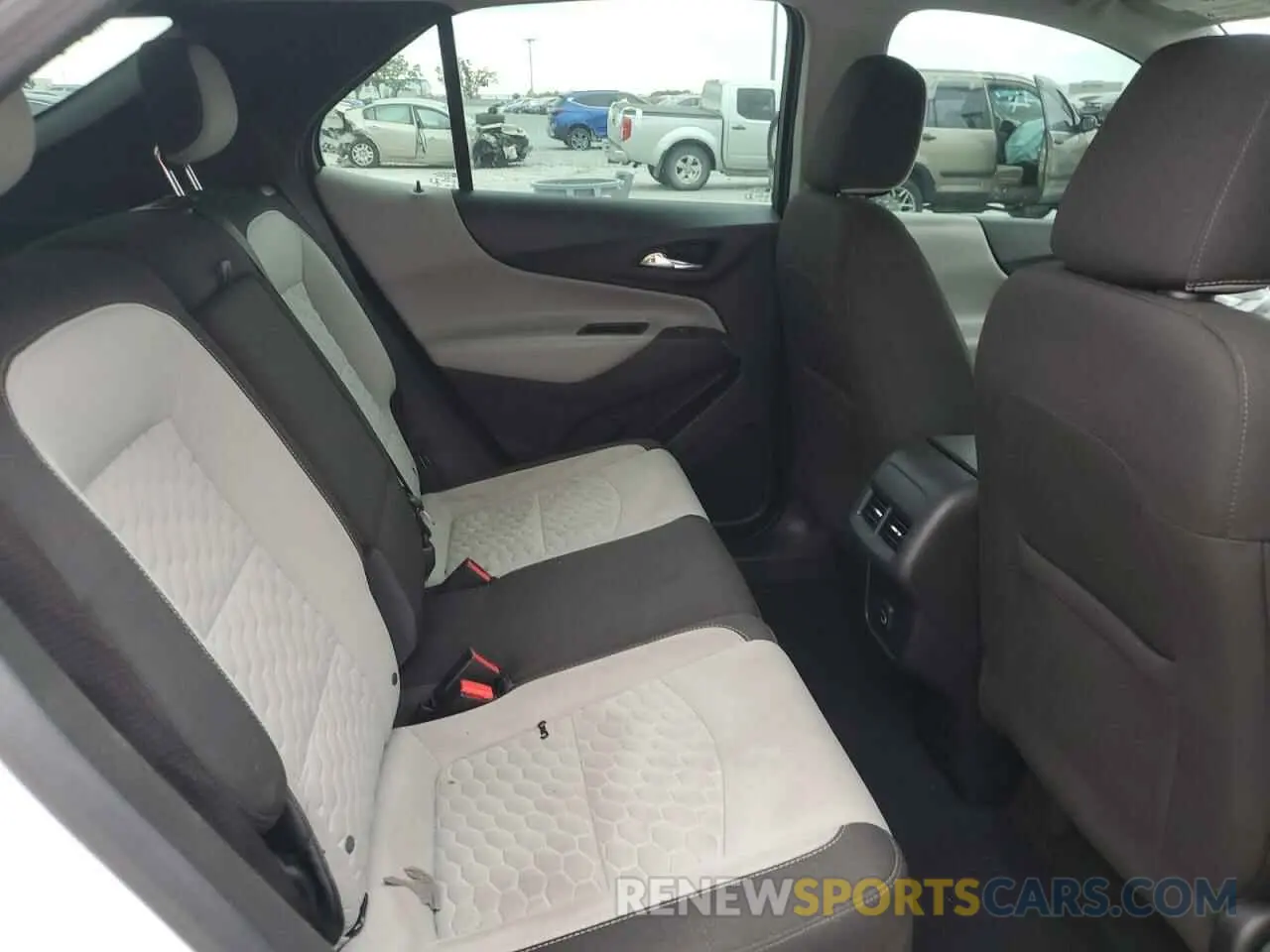 12 Фотография поврежденного автомобиля 3GNAXHEV7LS716000 CHEVROLET EQUINOX 2020
